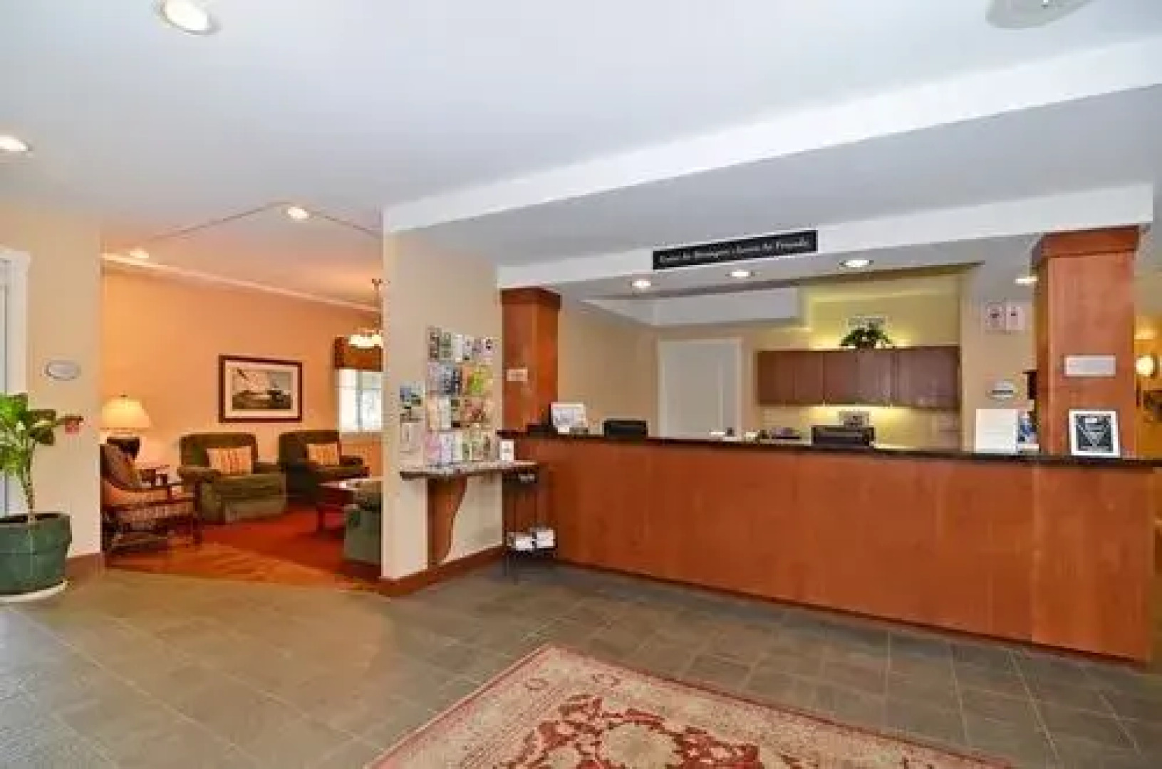 Rivertide Suites Hotel