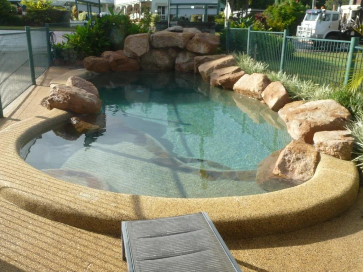 Curtain Fig Tree Motel