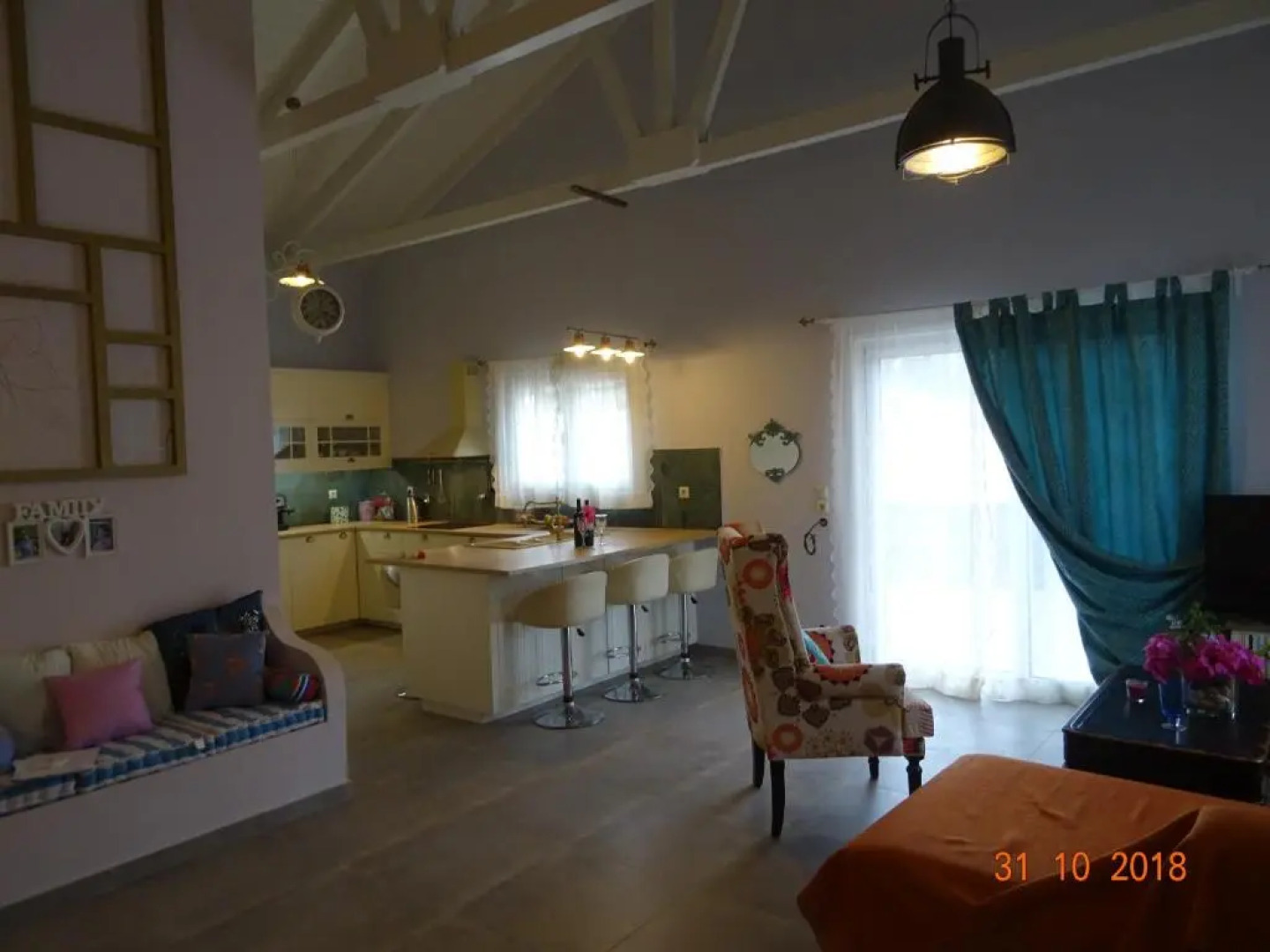 Vasia's Artist's Villa