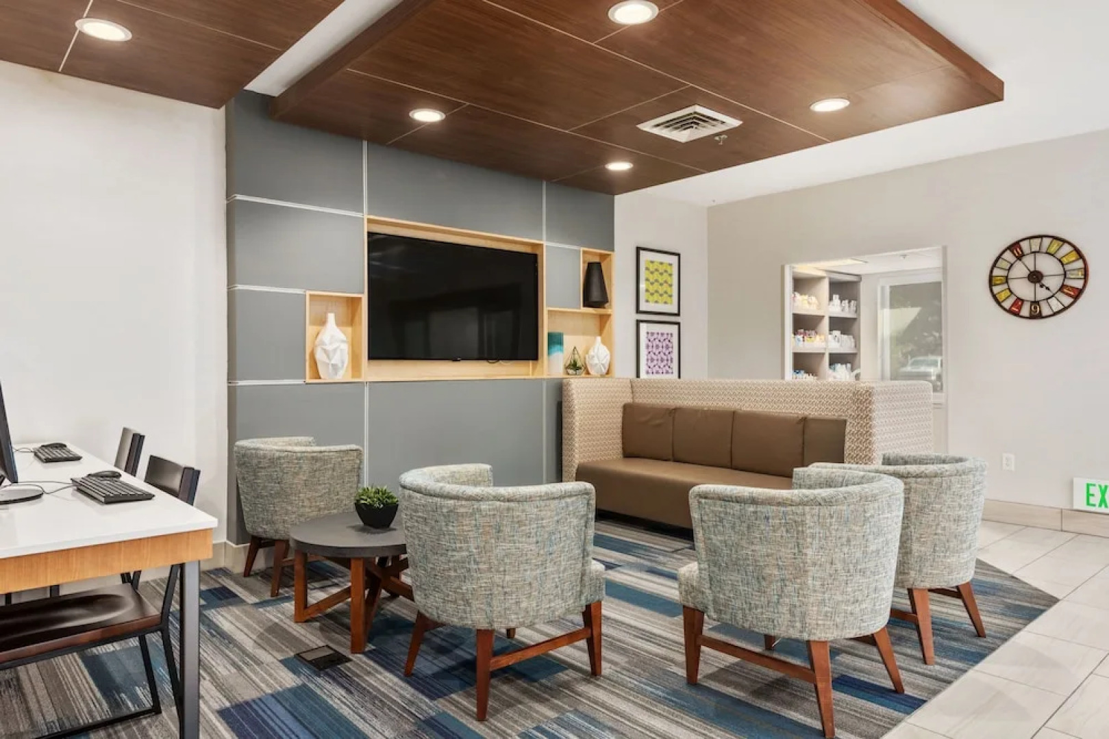 Holiday Inn Express & Suites Salt Lake City West Valley