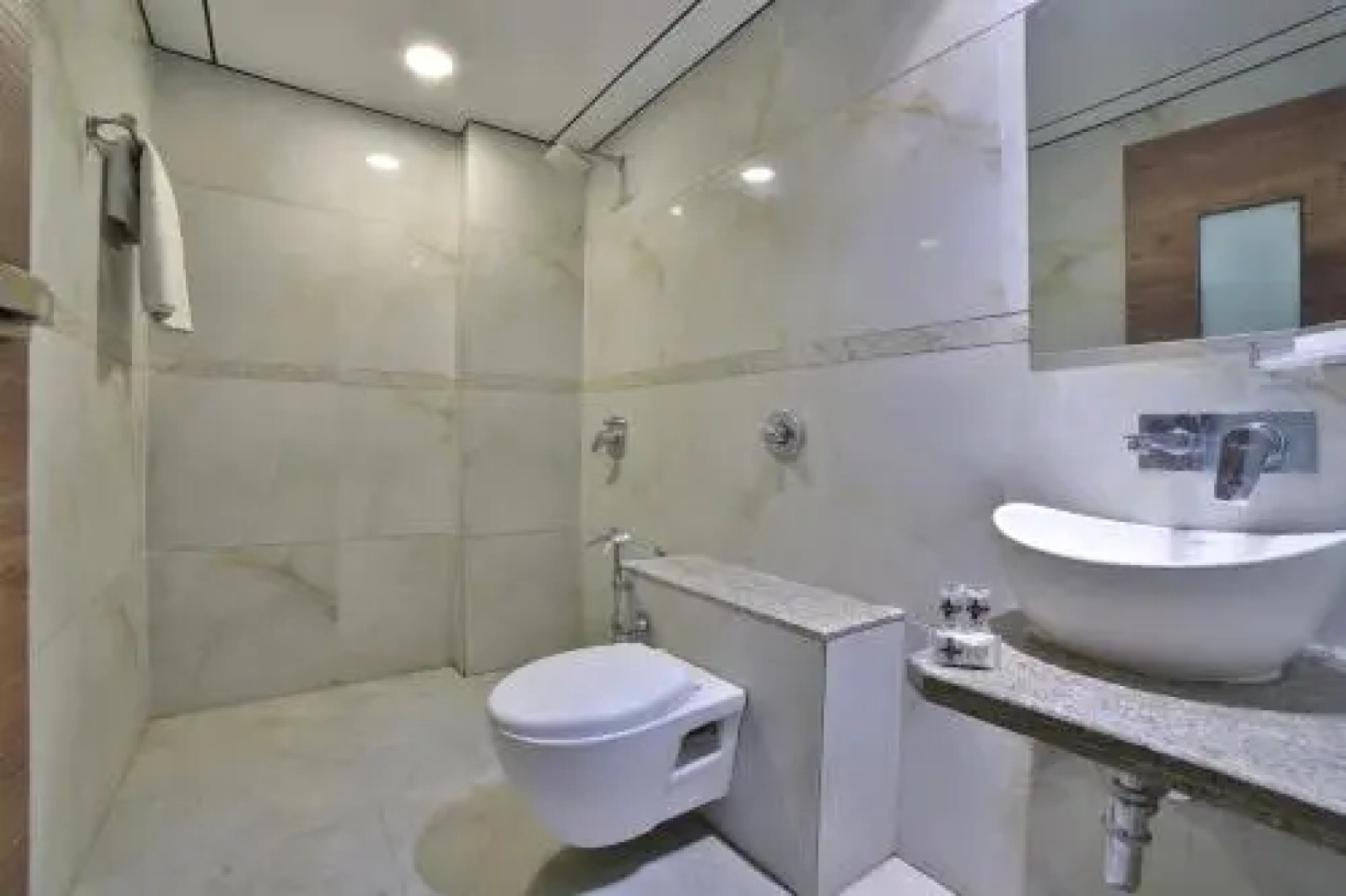 OYO 28294 Hotel Milan Food Court