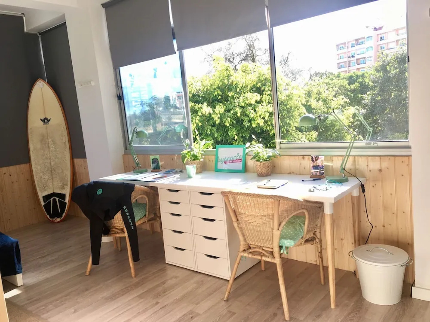 Byseacle - Lisbon Bike Surf Camp