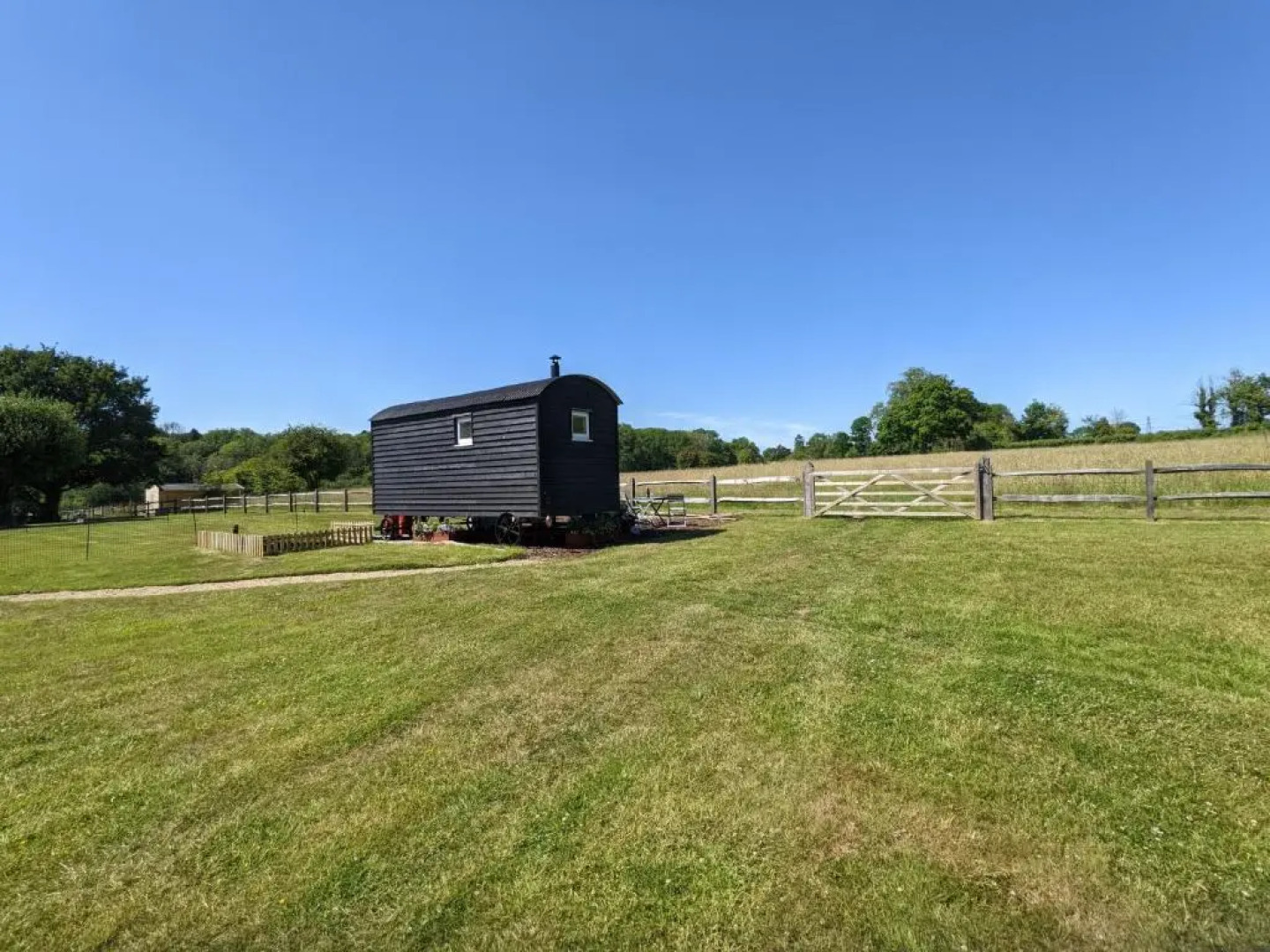 Crabden Shepherd Hut - Blendworth