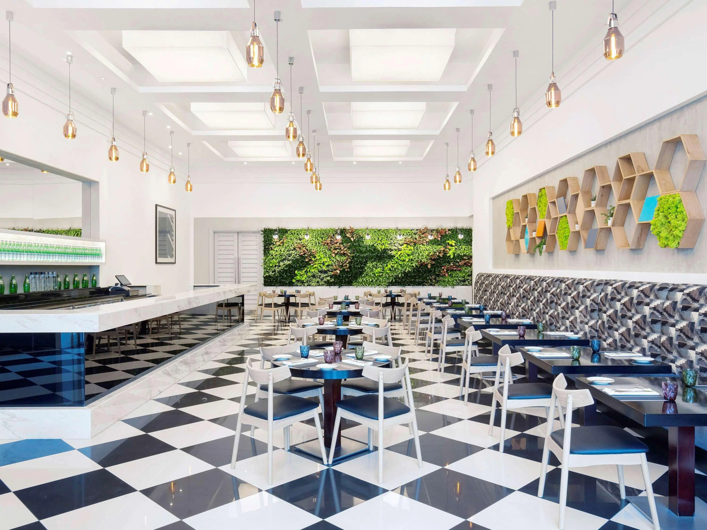 Отель ibis Deira Creekside Dubai