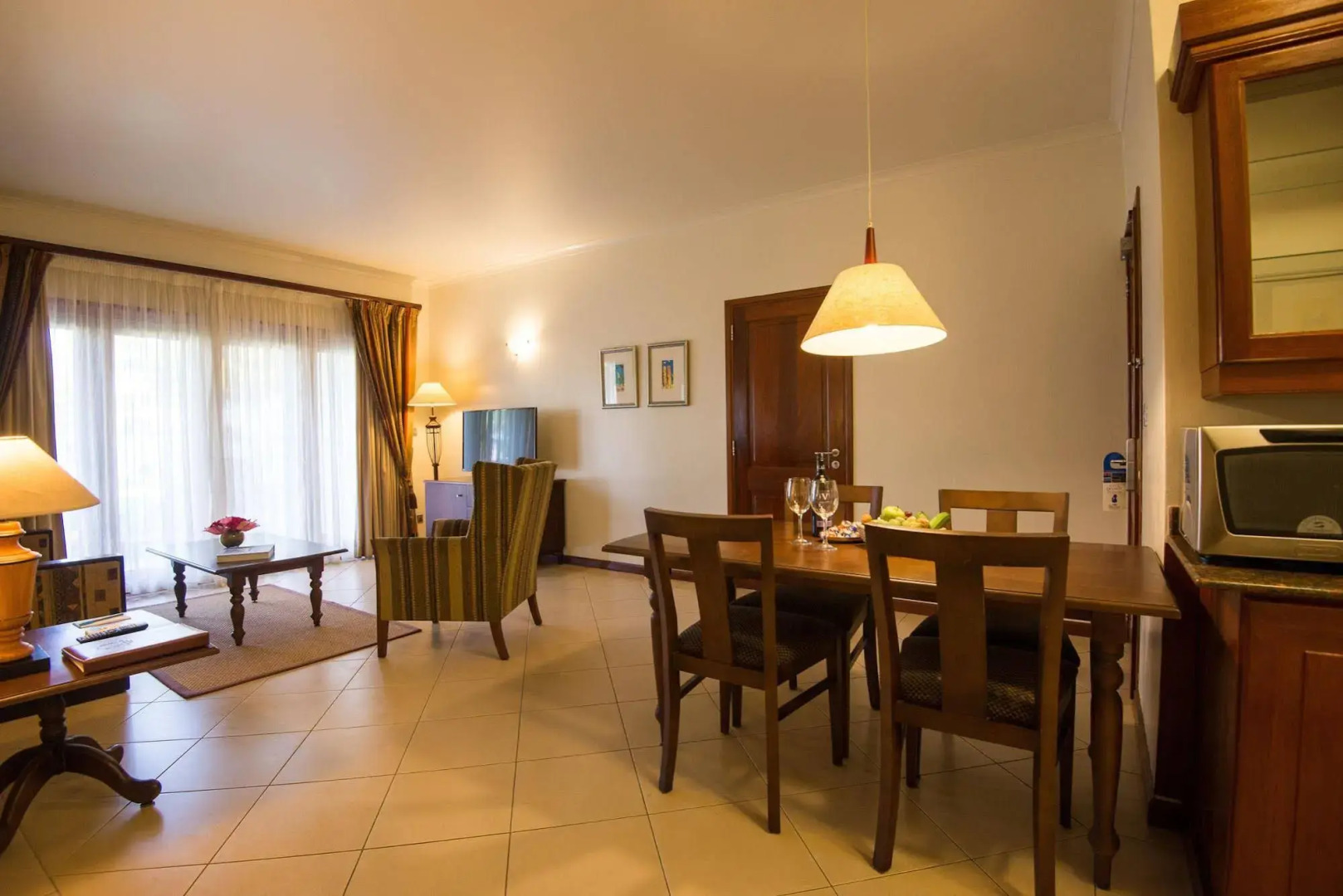 White Sands Resort & Conference Centre