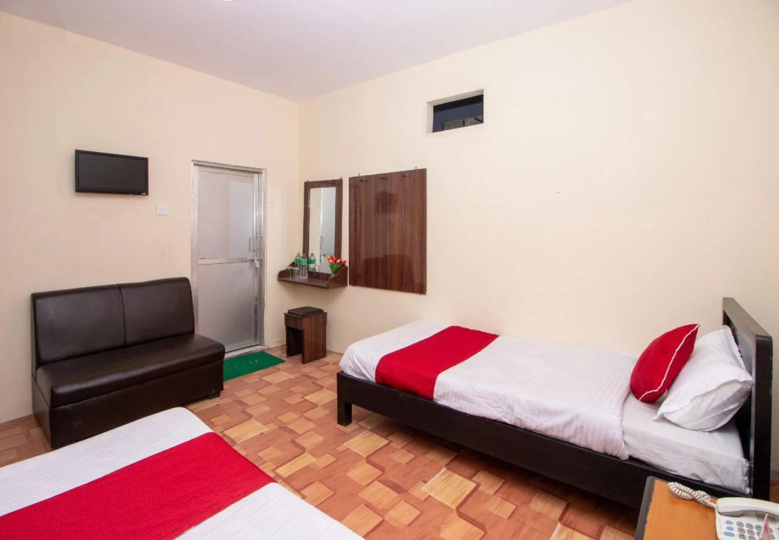 OYO 261 Hotel Peace Corner