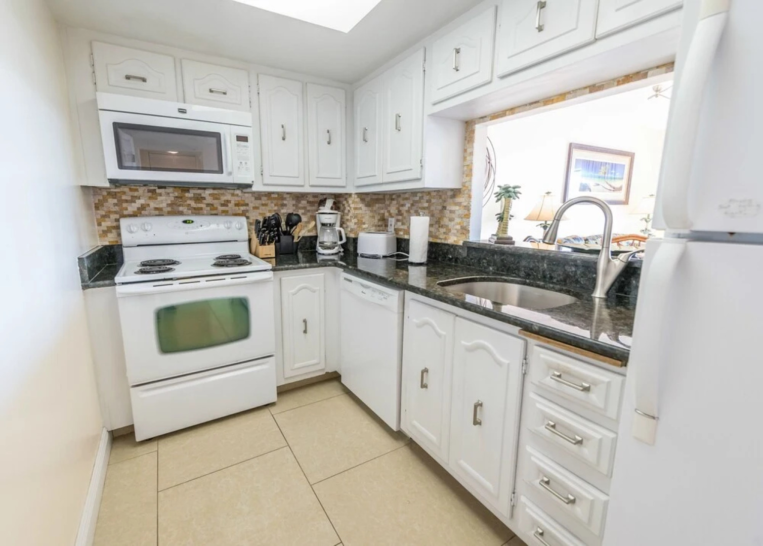 Chateau by the Sea - Happy Palm Stays