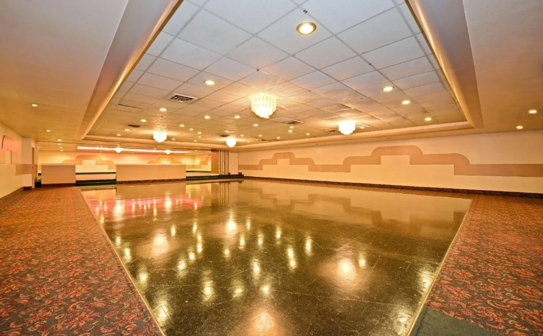 Howard Johnson by Wyndham Benton Harbor/St. Joseph