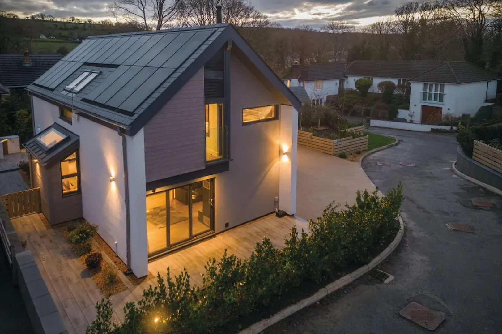 Ty Cyfoes - Luxurious 4 Bedroom - St. Florence