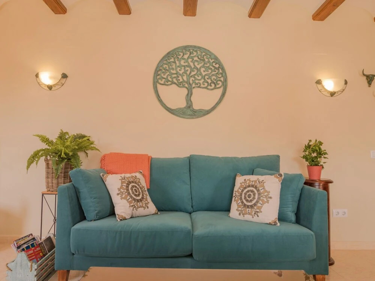 Villa With Very Spacious Terrace, Beautiful View of the Mountains & Private Pool