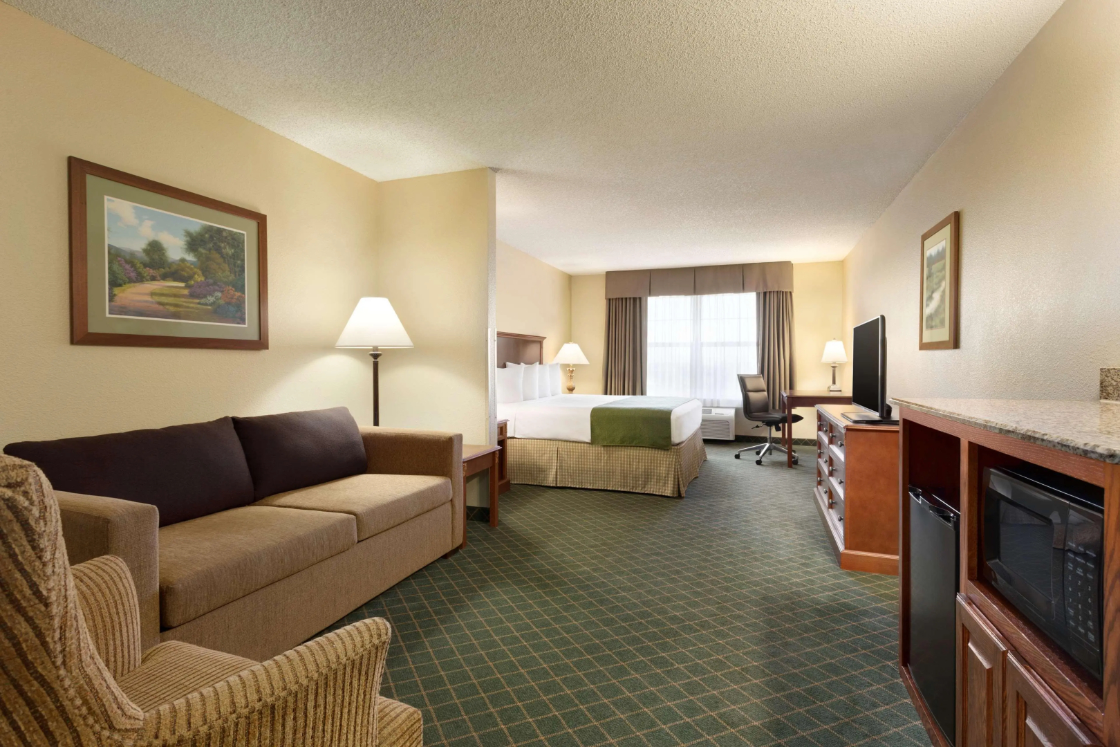 Country Inn & Suites Rochester South Mayo Clinic