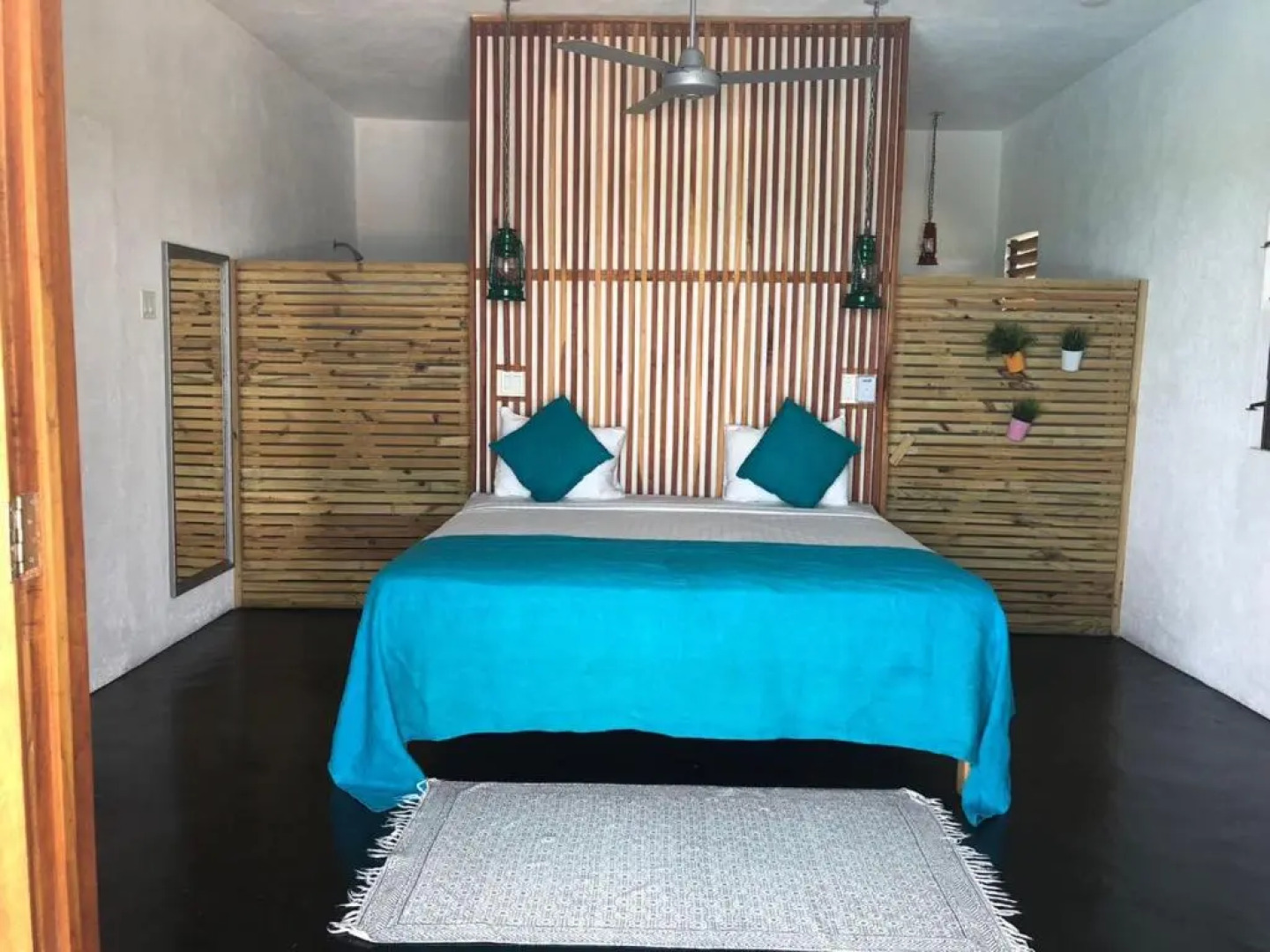 Lashings Boutique Hotel