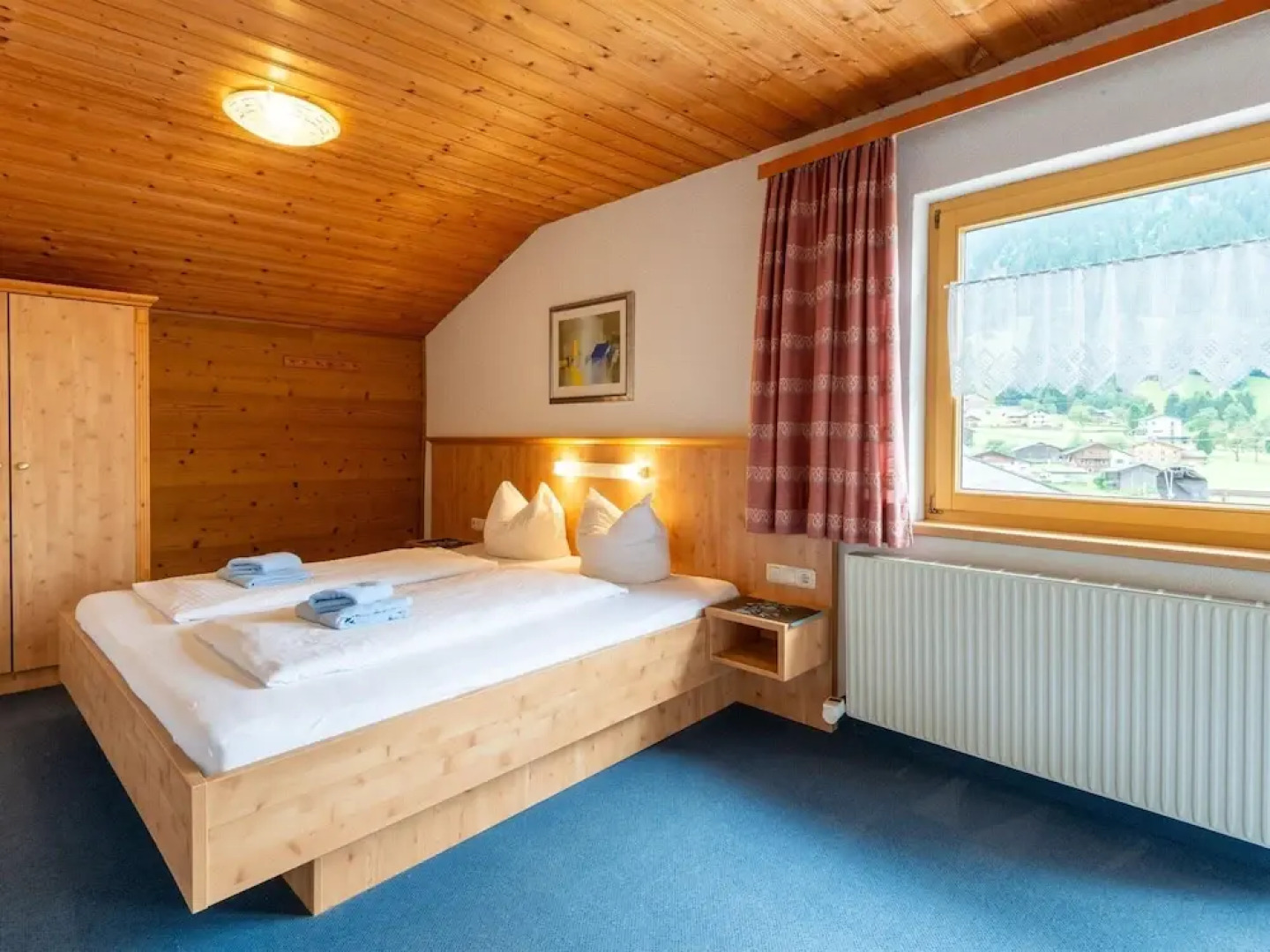 Spacious Apartment With Solarium