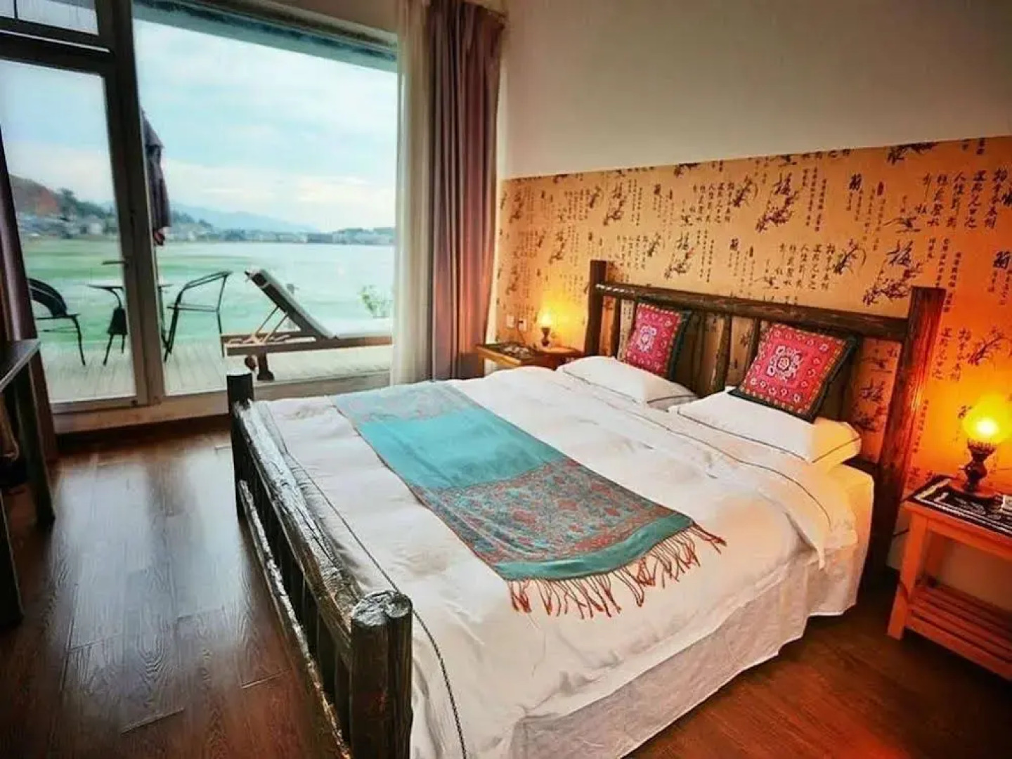 Dali Shuanglang Luna Seaview Hotel