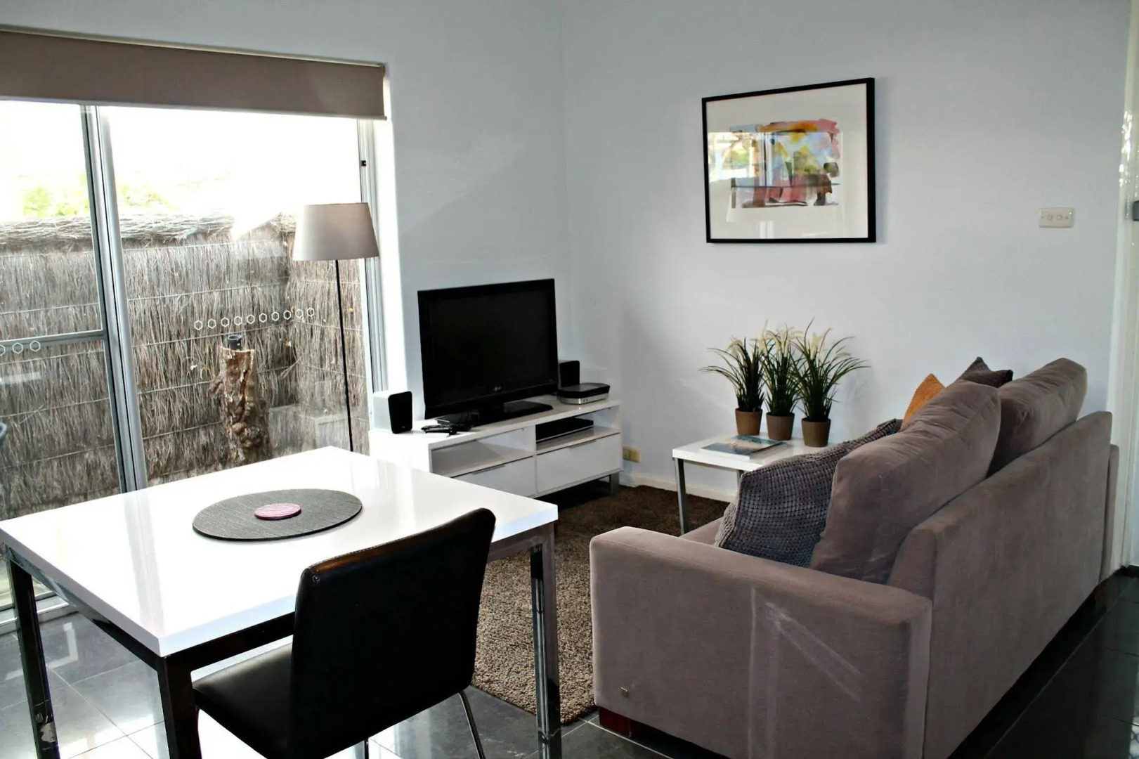 Specialty Accommodation – Adelaide Dress Circle Apartments