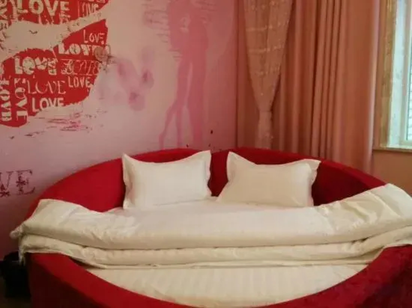 Wanluoyuan Theme Hotel