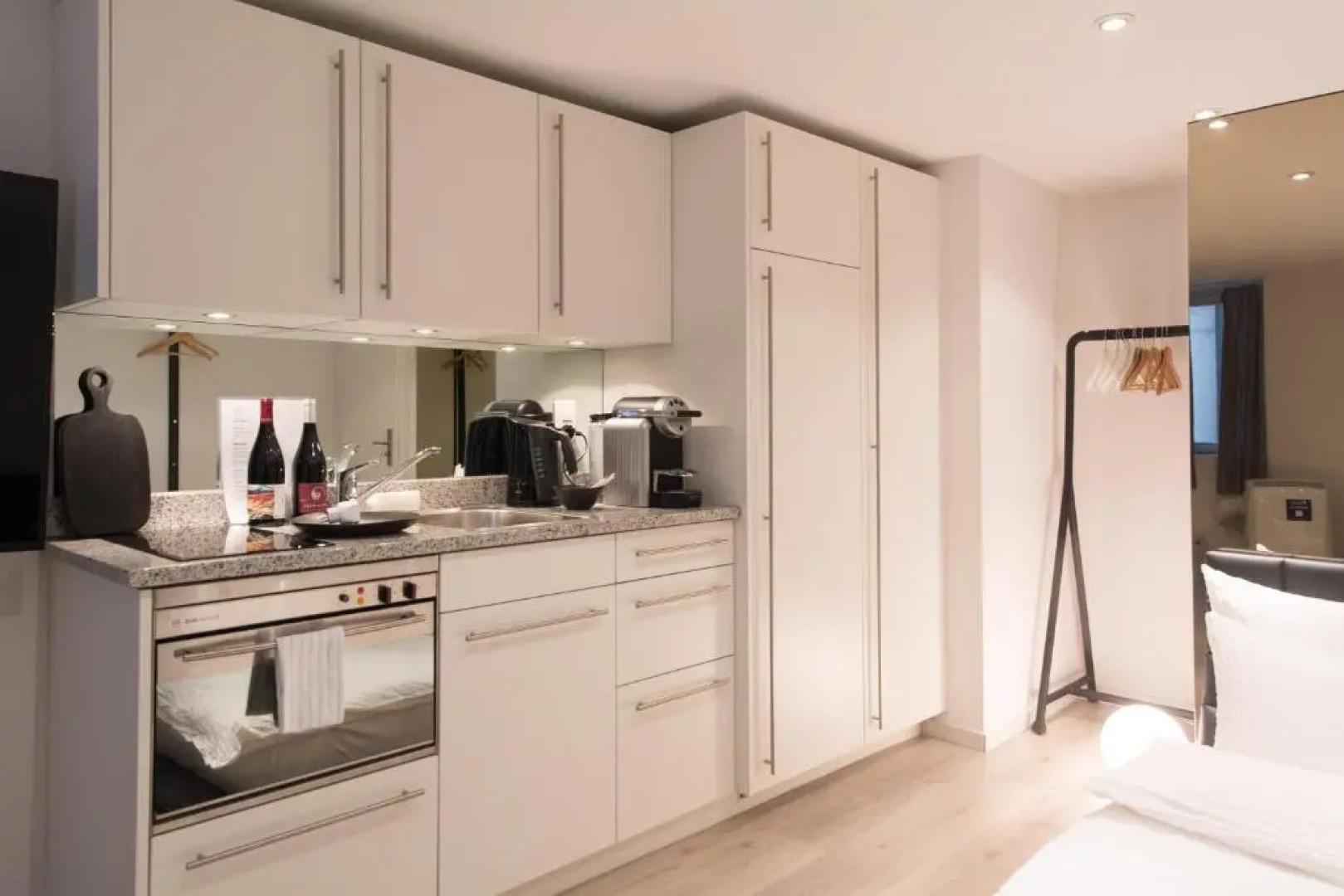 Top city center location by Airhome