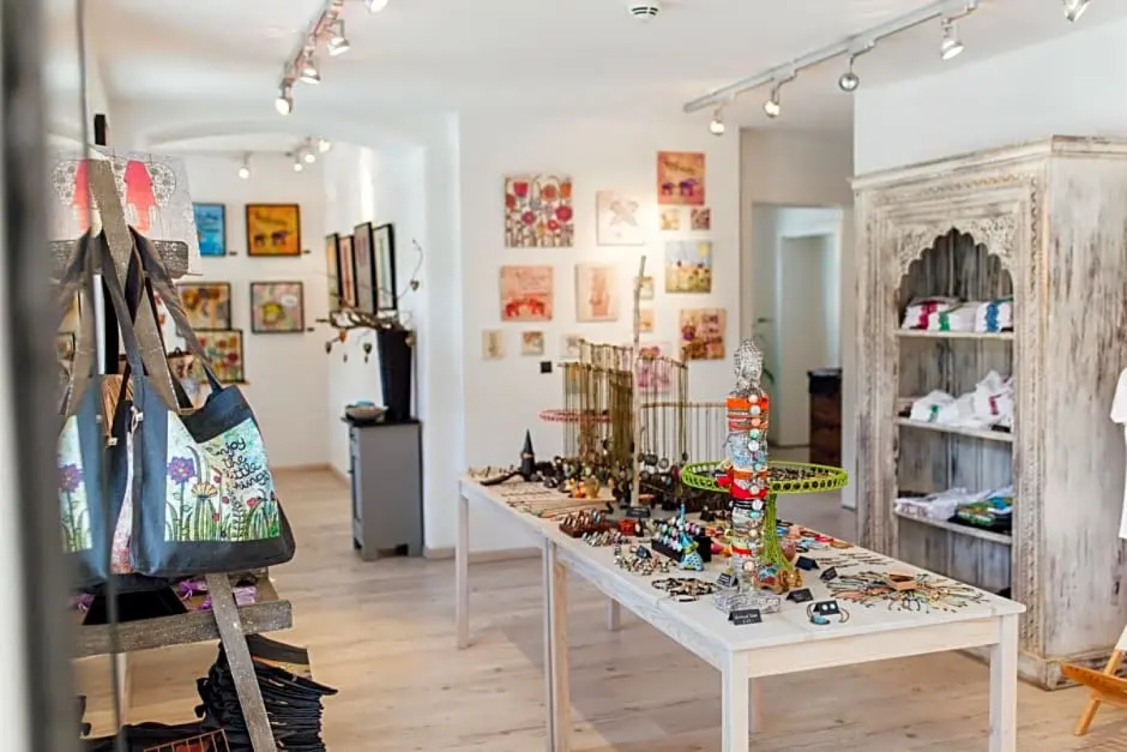 Cubo Sport & Art Hotel