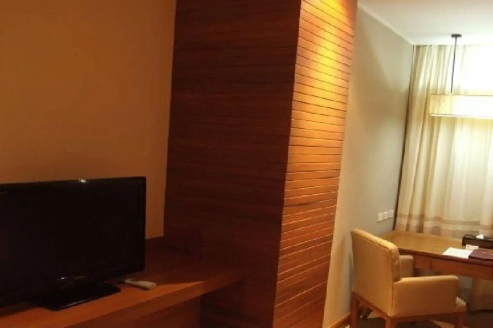 Sunee Grand Hotel and Convention Center