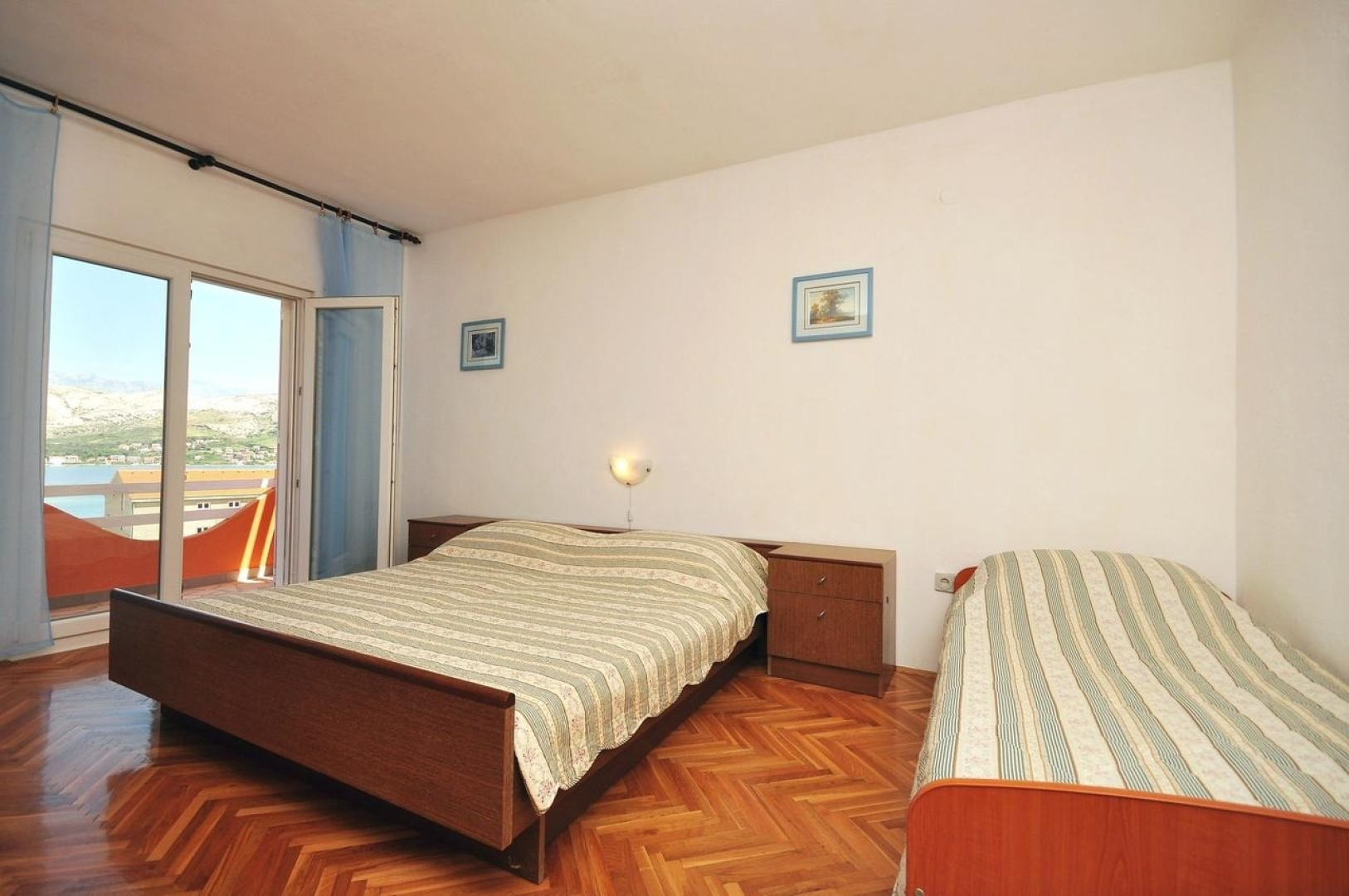 Apartment Bistro - close to sea & cosy: A2  KAT Pag, Island Pag