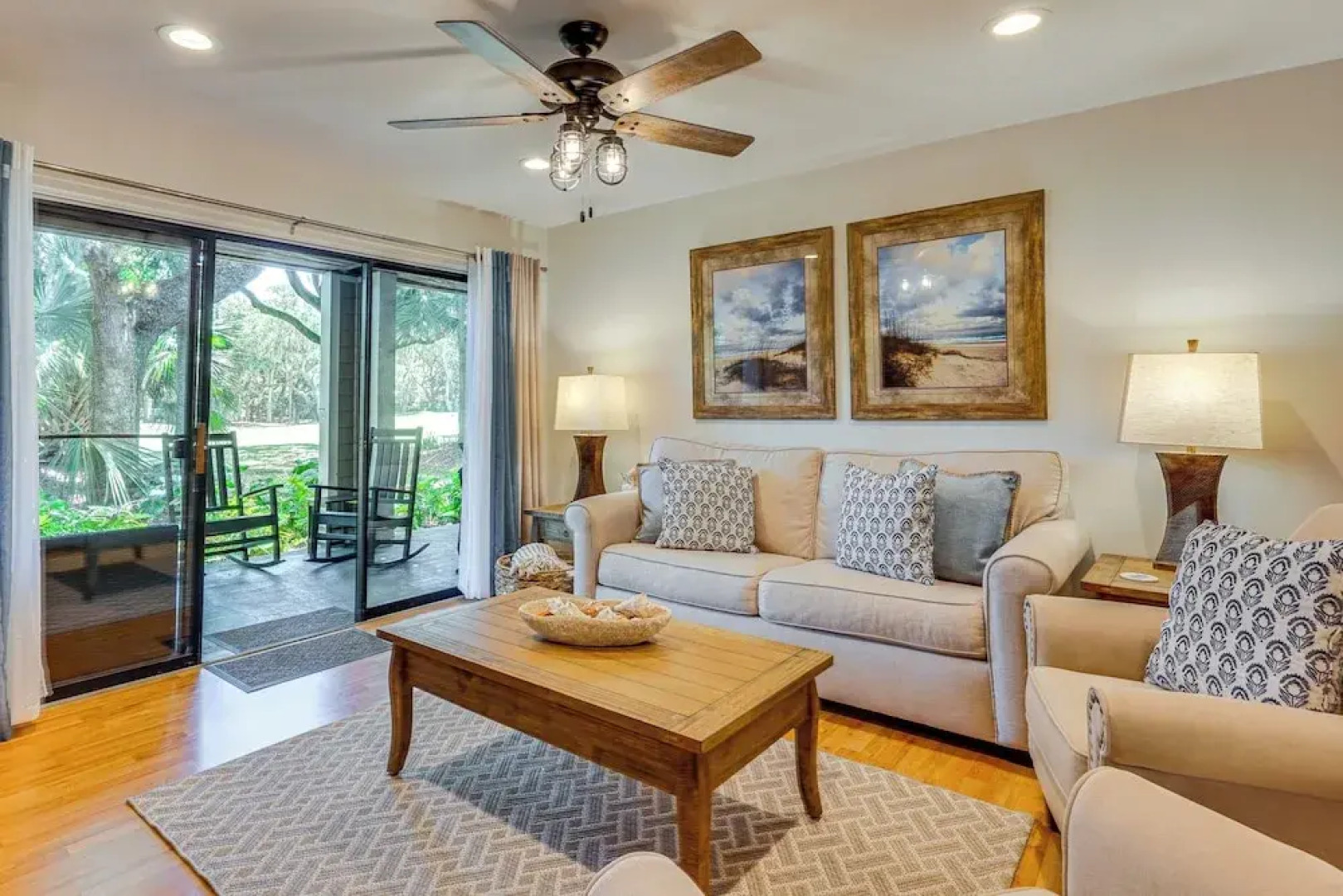 Seabrook Island Villa w/ Patio < 1 Mi to Beach!