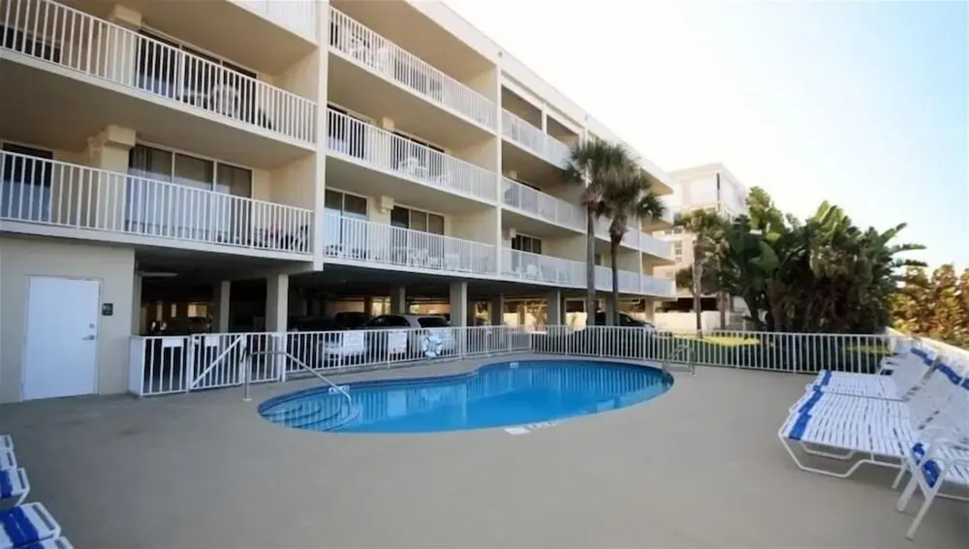 Hamilton 206 2 Br condo by RedAwning