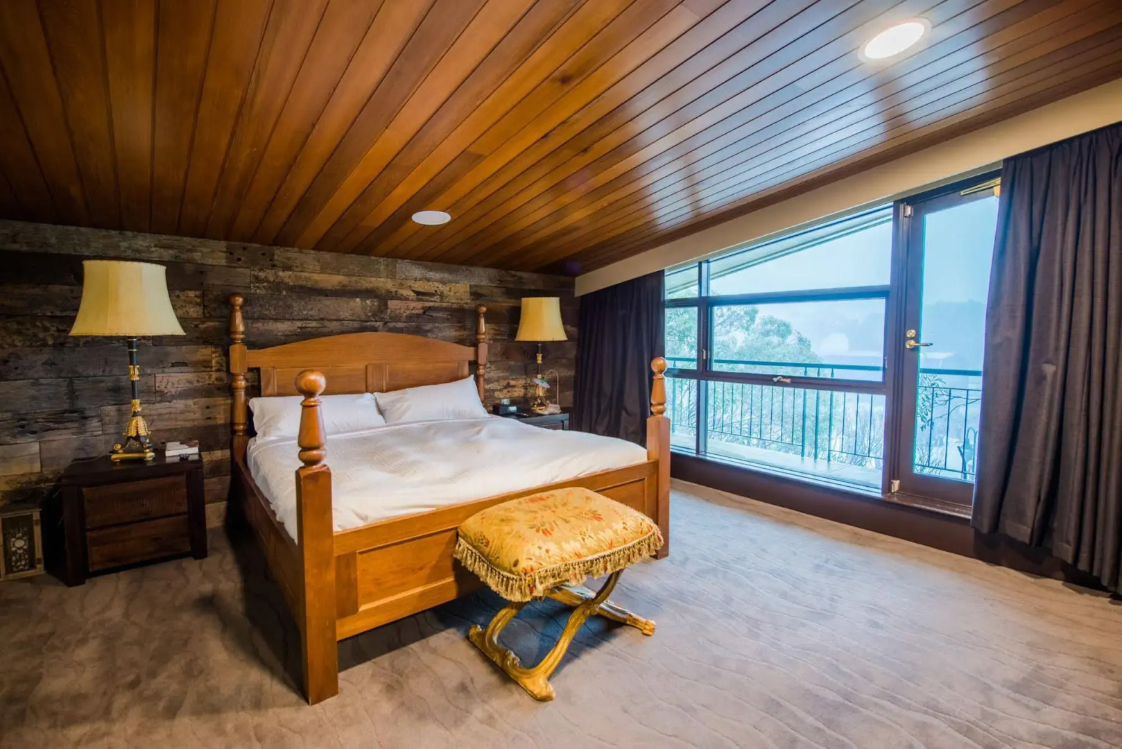 Mt Buller Chalet Hotel & Suites