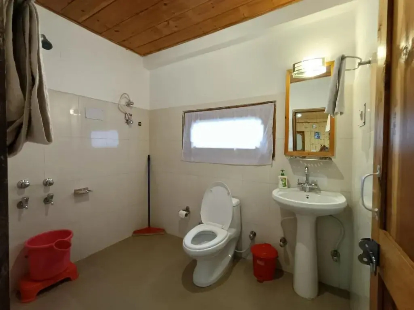 Sharda Resort-Tirthan Valley