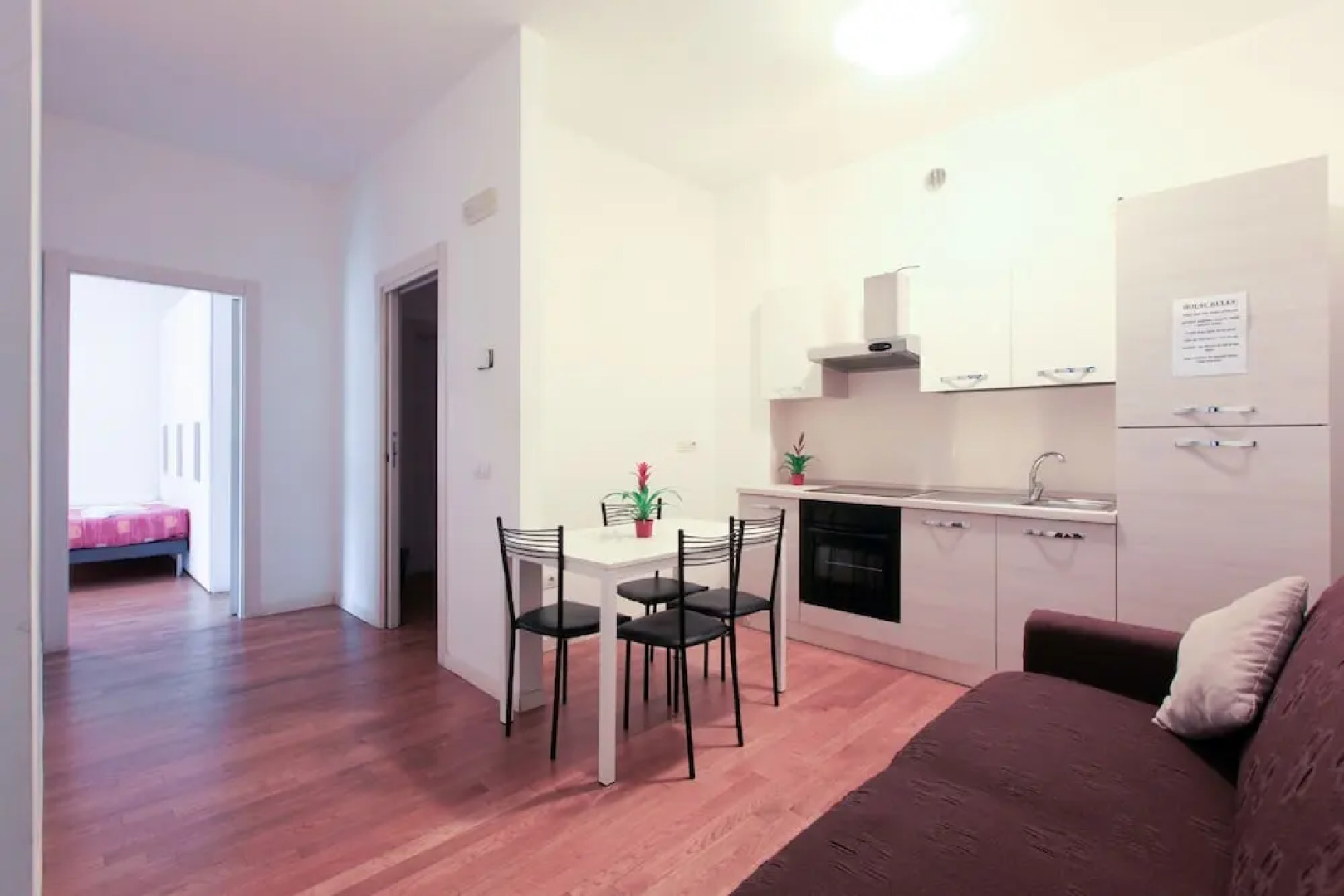 Red Line Room Division