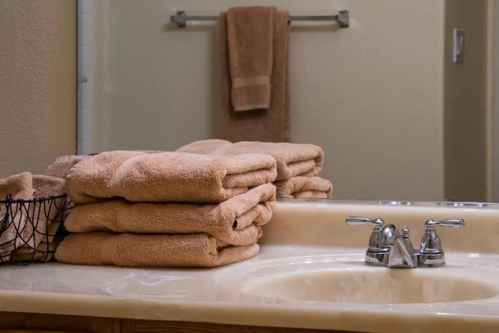 Cozy Family House + Full Game Room