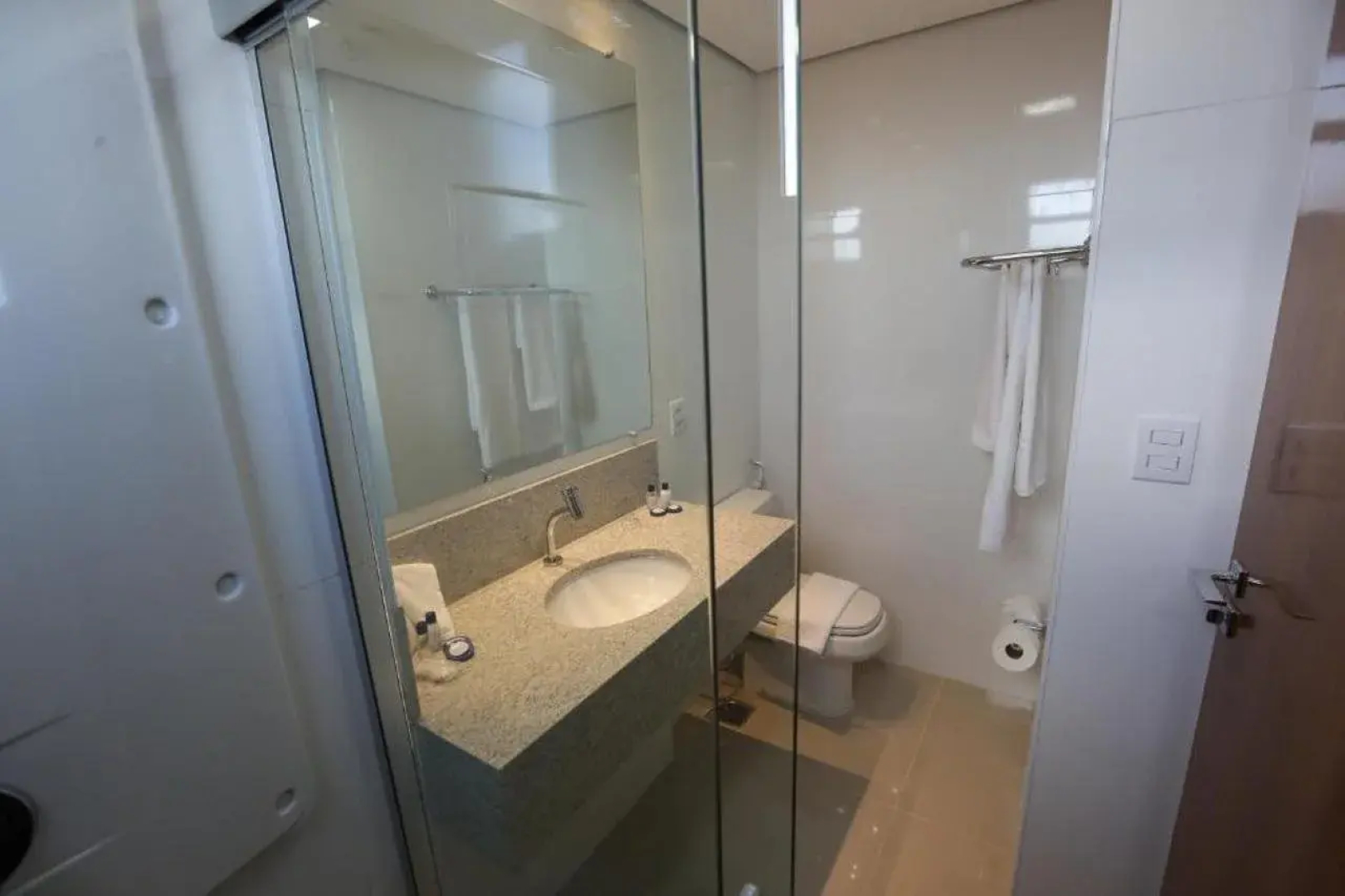 Hotel Amsterdam Montes Claros