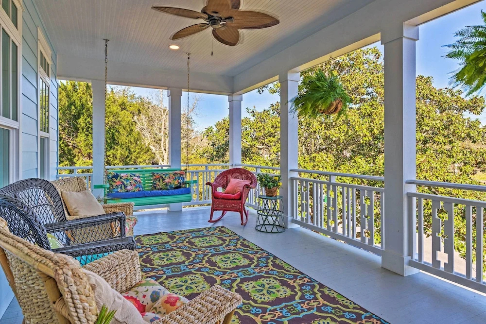 Harbor Oaks Haven: Walk to Front Beach & Downtown!