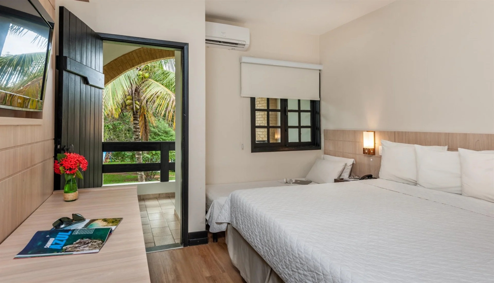 Flamboyant Hotel & Convention