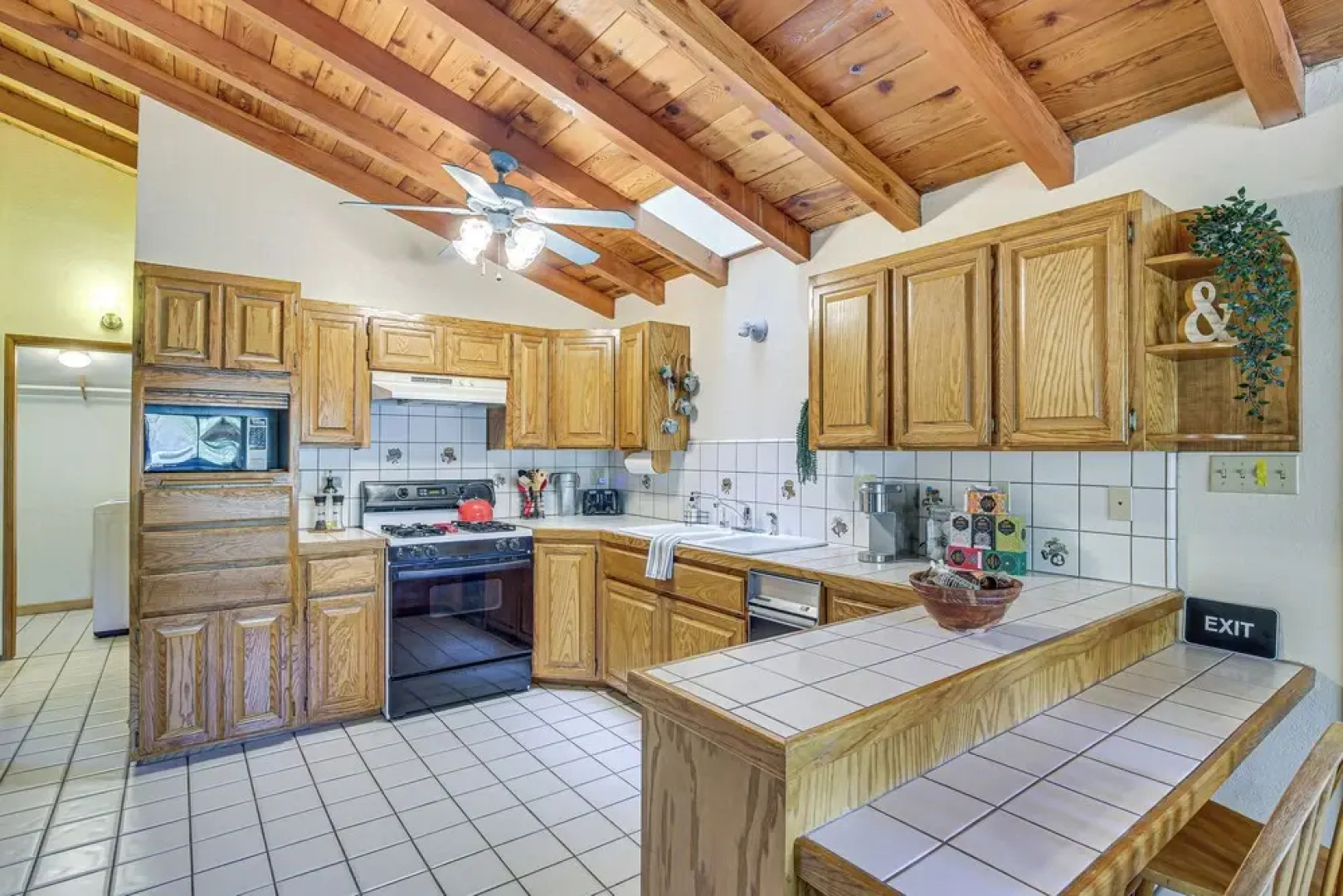 Cedar Glen Cabin  3 Mi to Lake Arrowhead Village!