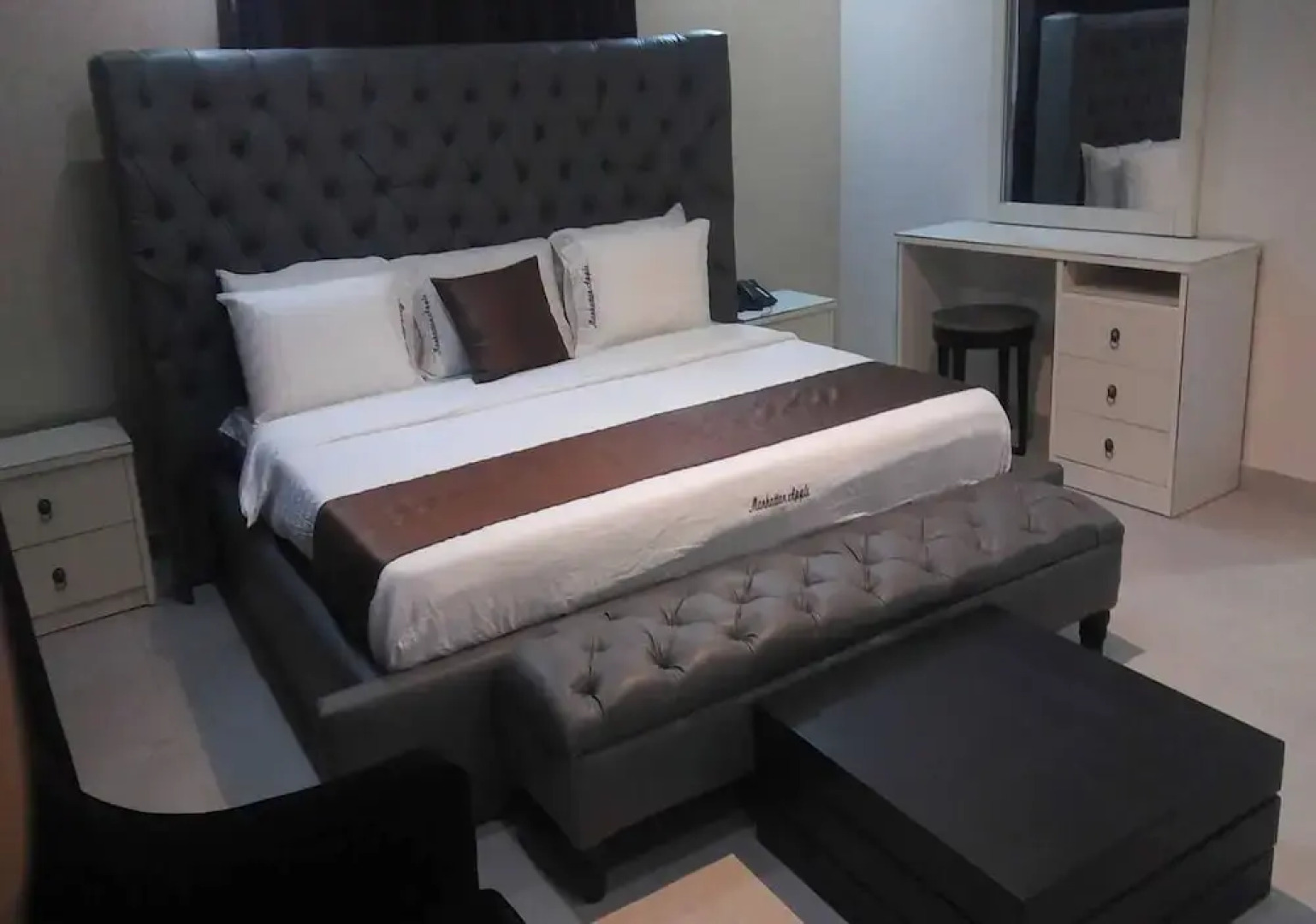 Manhattan Apple Hotel Lekki