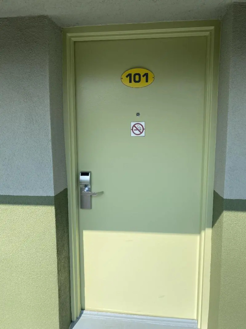 Red Carpet Inn and Suites