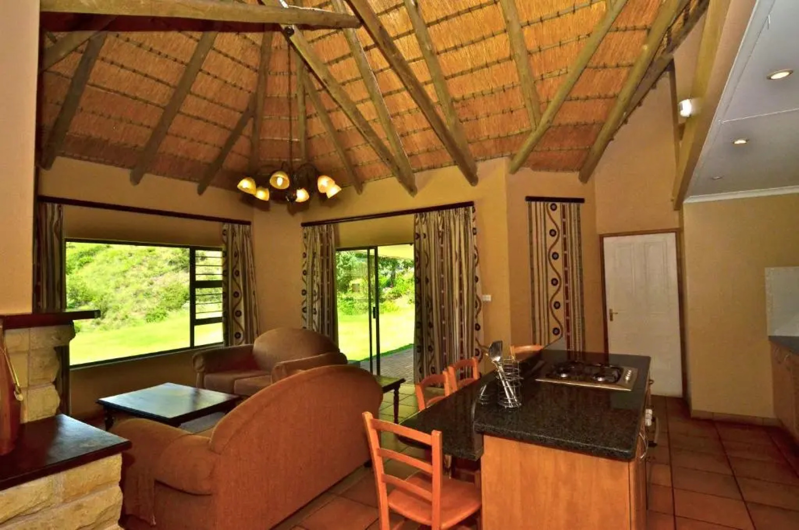 Hlalanathi Drakensberg Resort