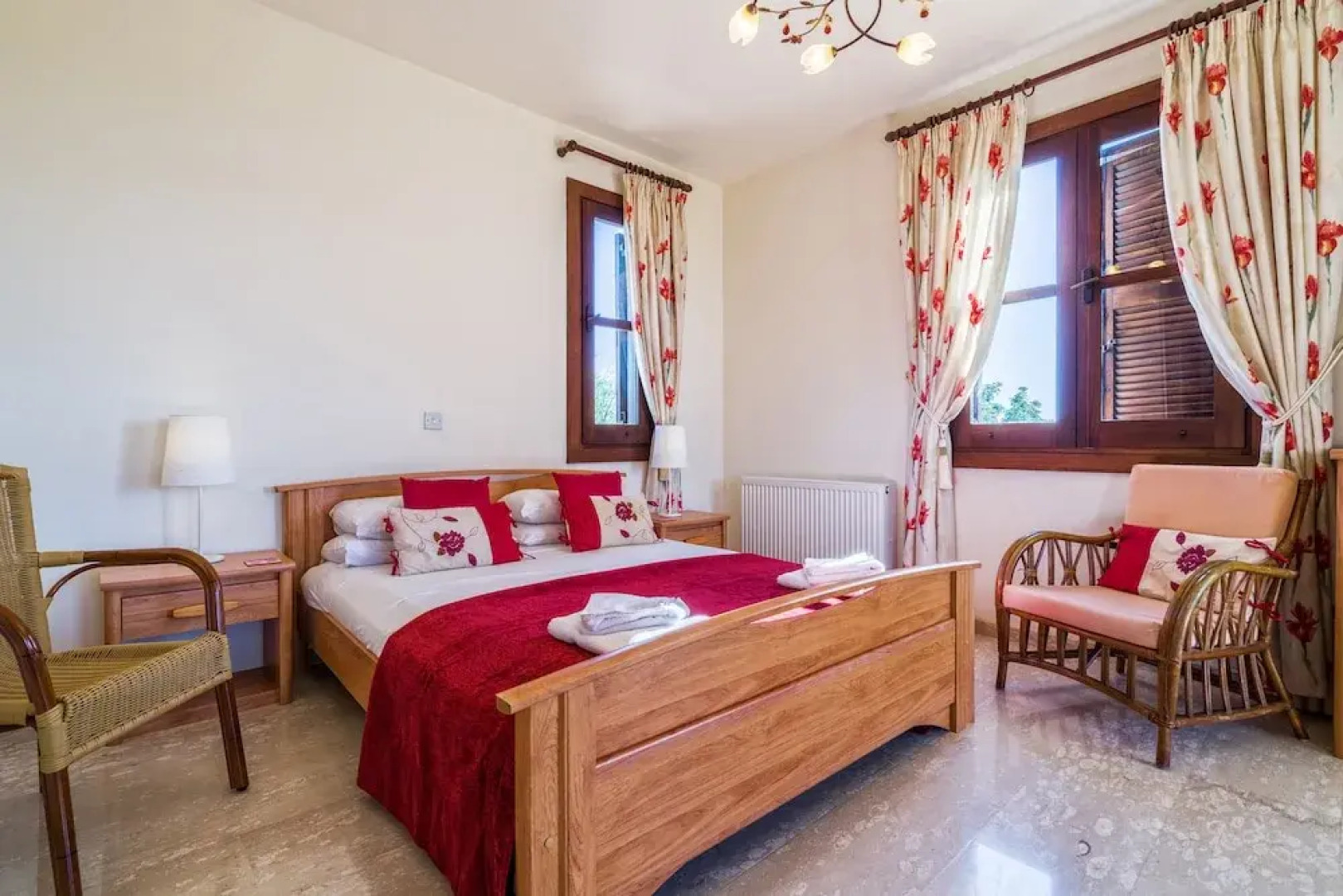 3 bedroom Villa Anarita 64 with private L-shaped pool, beautiful gardens, near resort village square