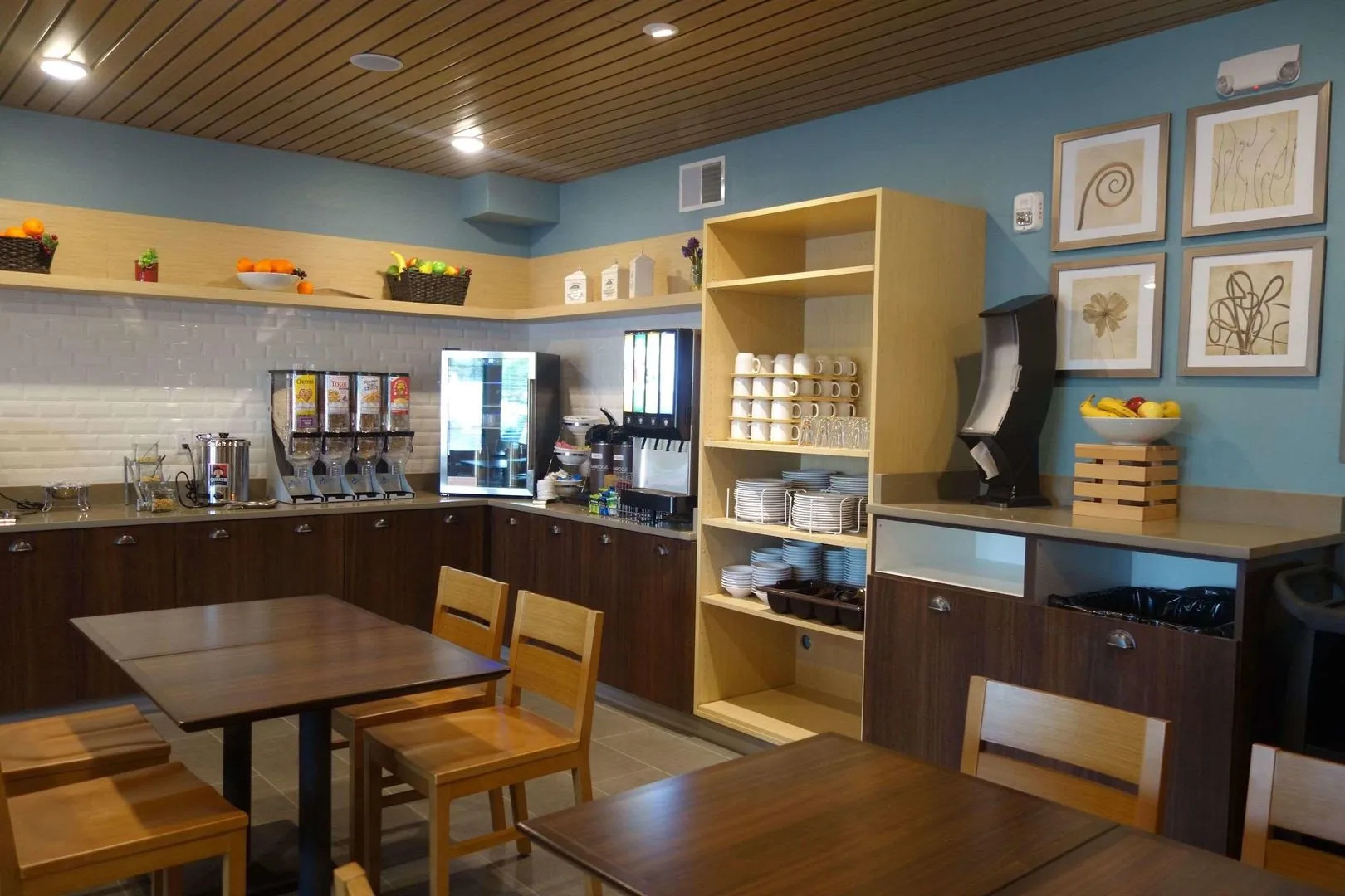 Country Inn & Suites by Radisson, La Crosse, WI