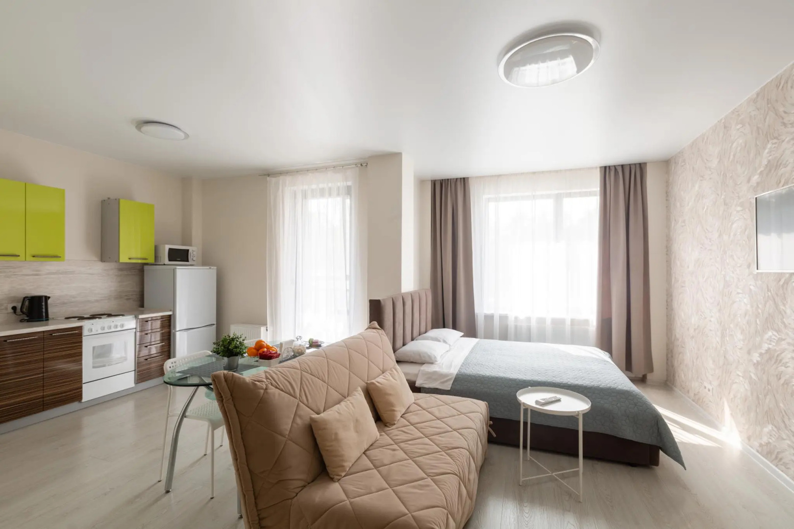 4 Ugla (Четыре угла) на Максима Горького 150