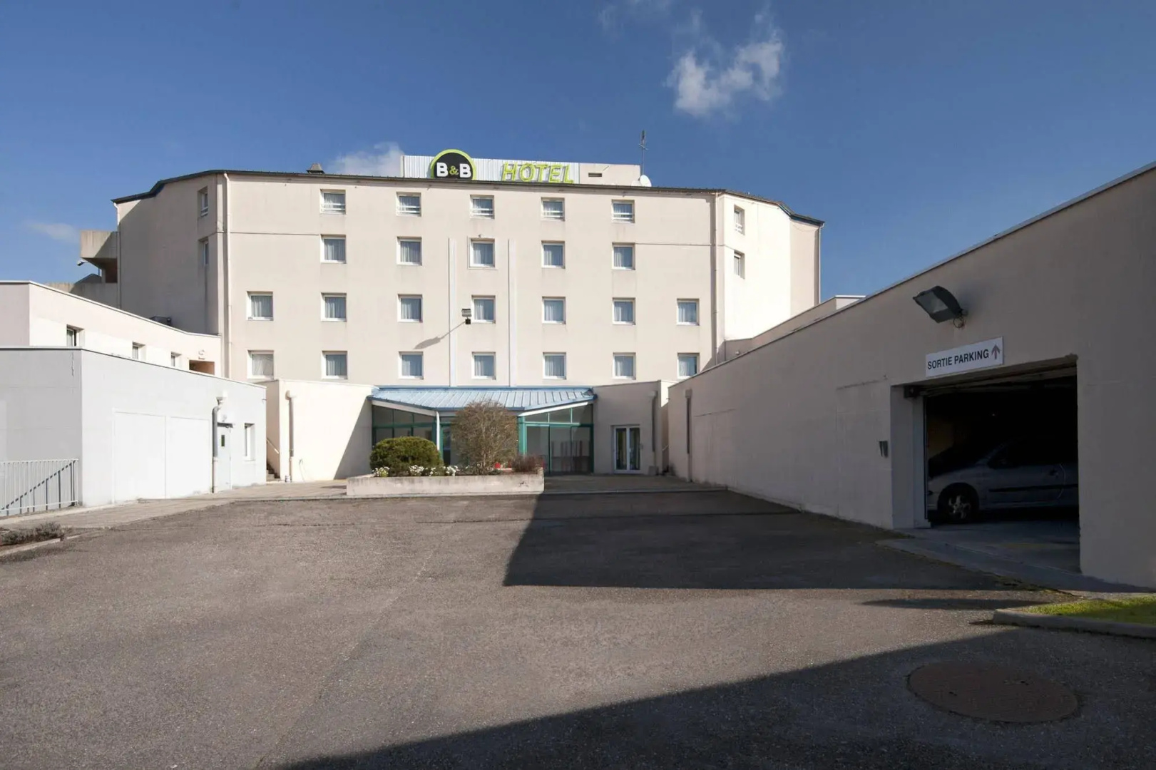B&B HOTEL Lyon Grand Stade Meyzieu