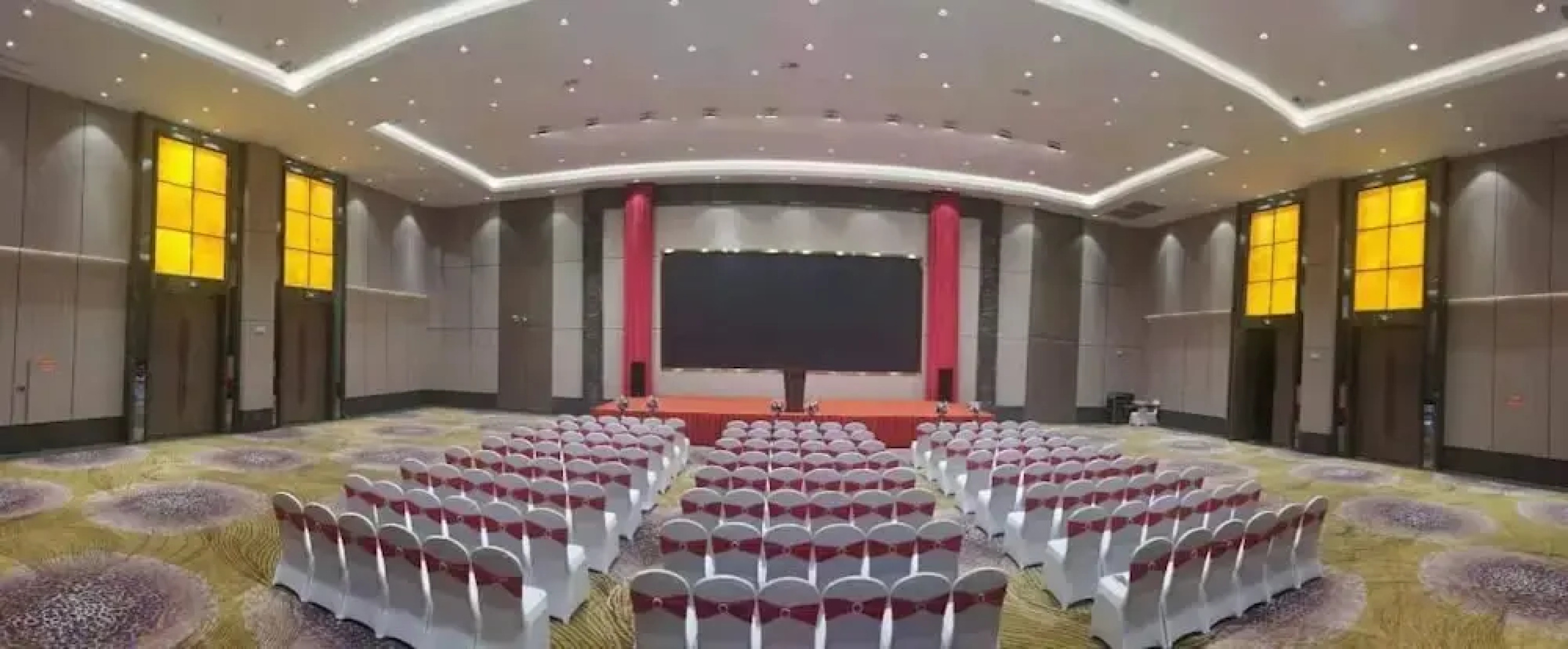 Tuanfenghong Road International Hotel