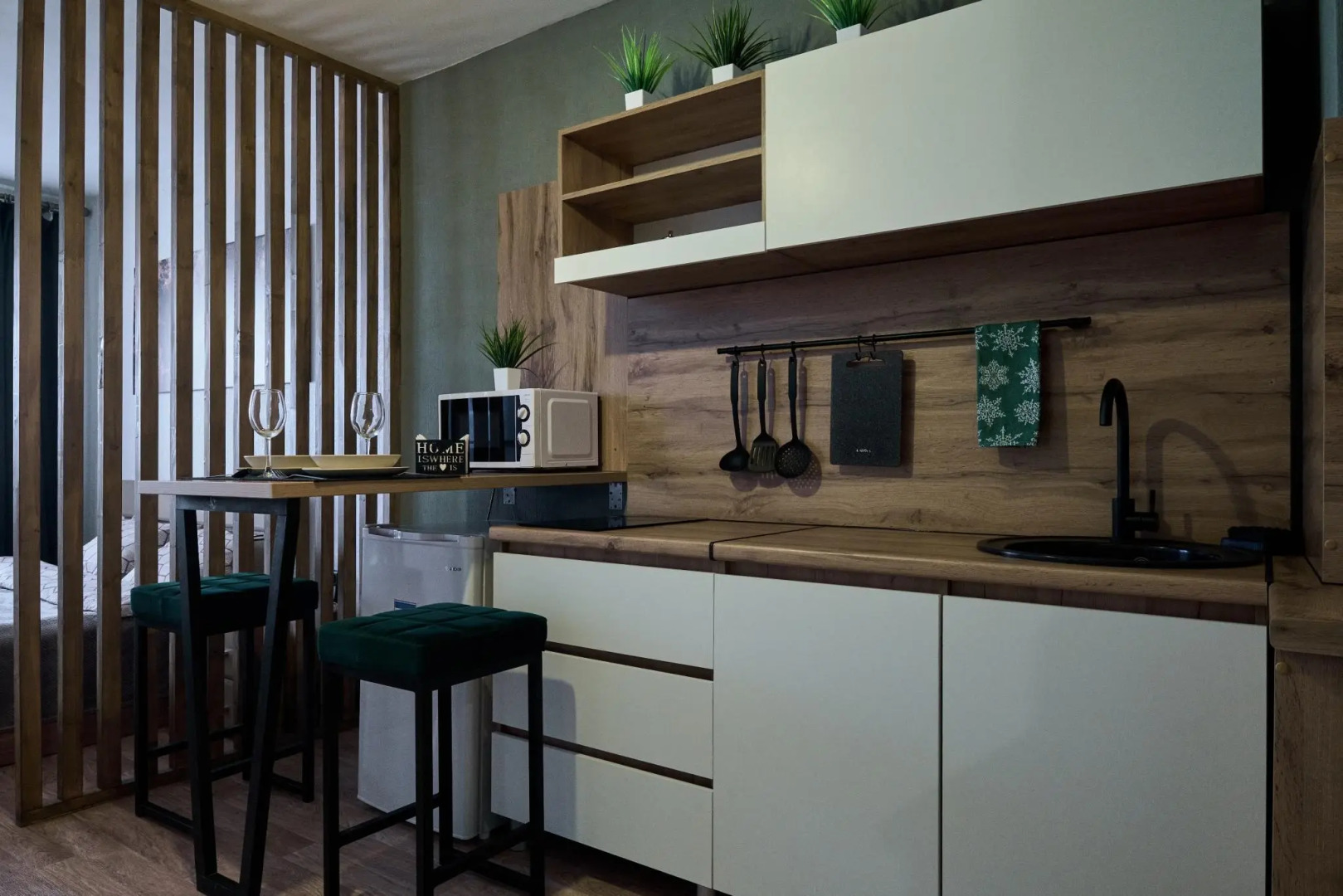 Апартаменты 9 Ночей на улице Большая Подгорная