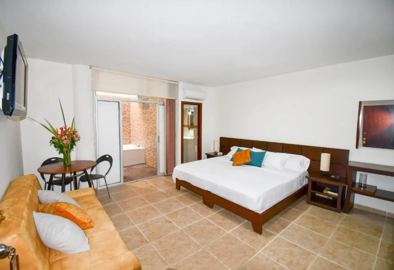 Hotel Mónaco Armenia