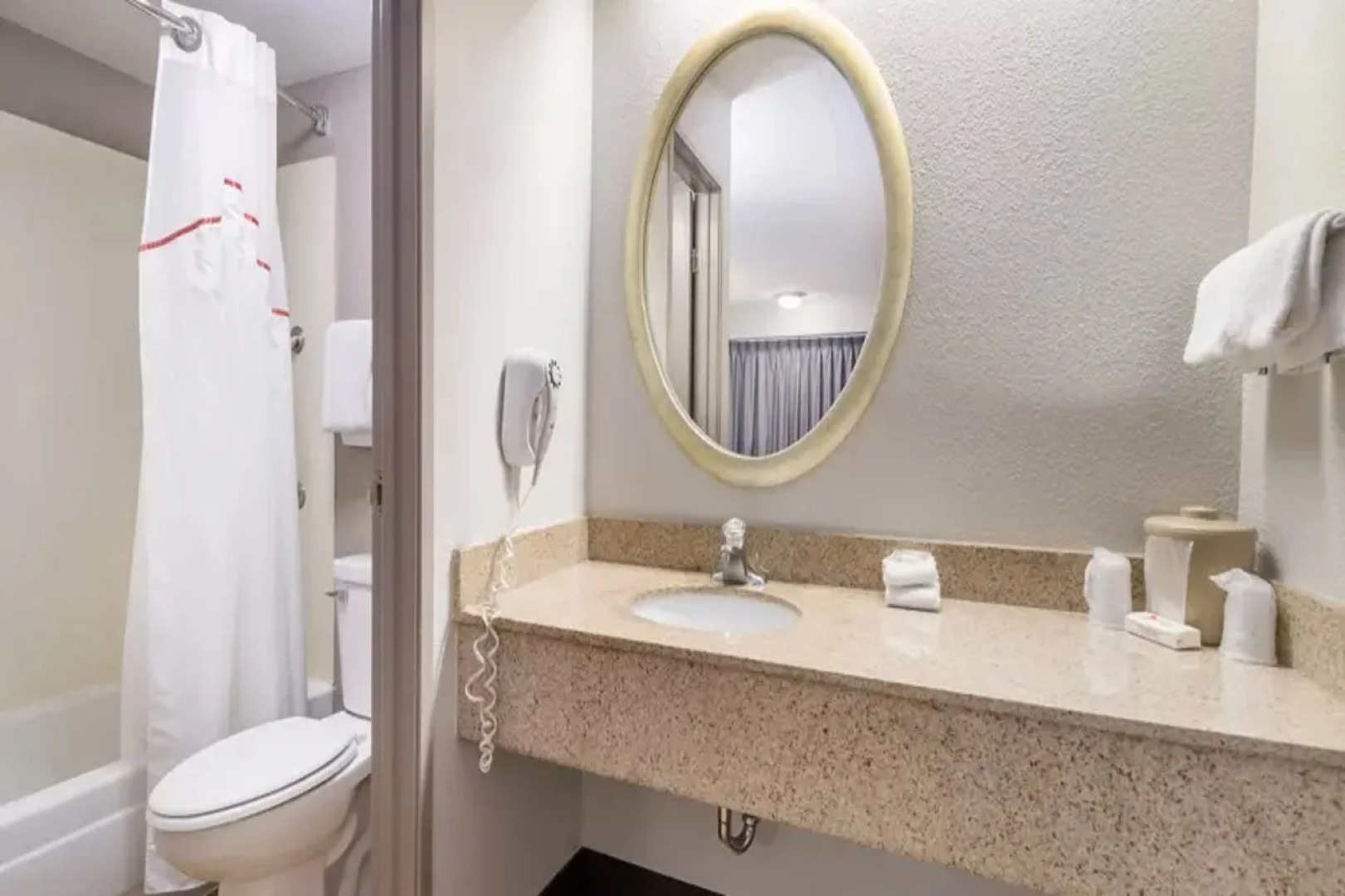 Red Roof Inn Rockford East – Casino District