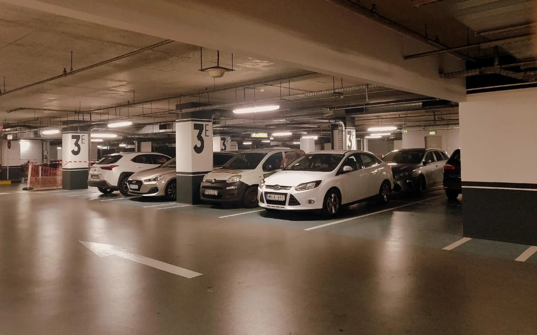 Corvin Point Rooms and Apartments