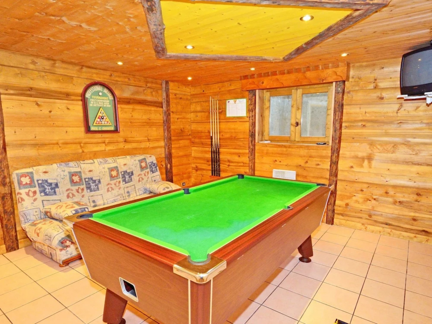 Luxurious Apartment in Champagny-en-vanoise Near Ski Area