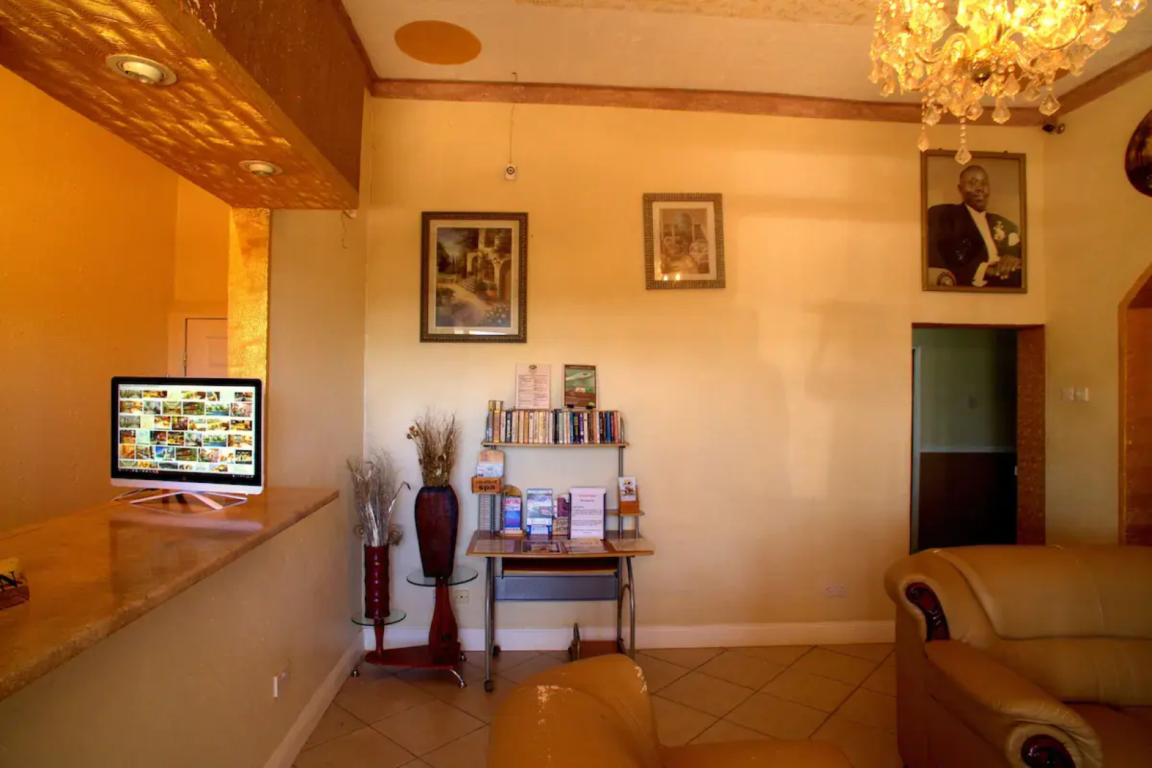 Executive Airport Hotel
