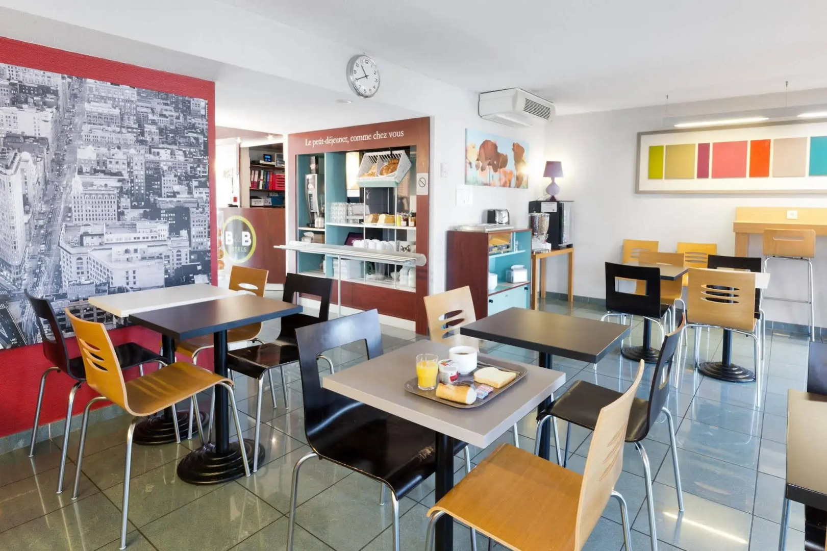 B&B HOTEL Laval Changé