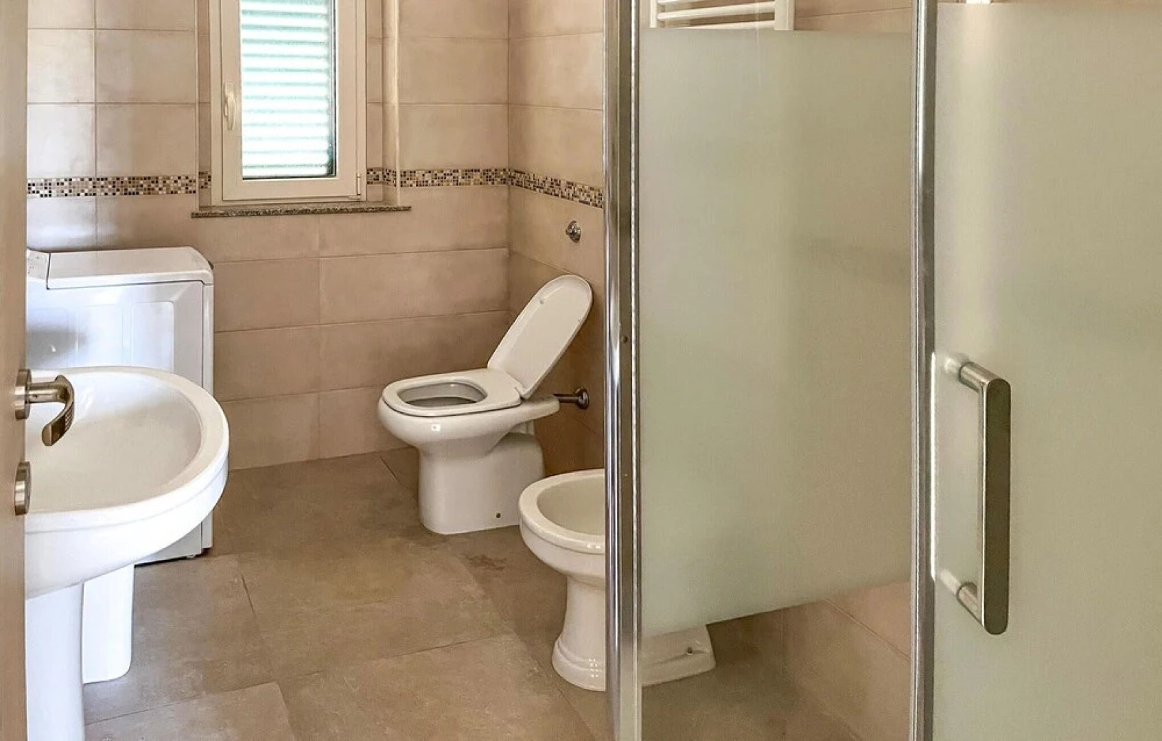 Beautiful Home in Farindola With Wifi and 2 Bedrooms